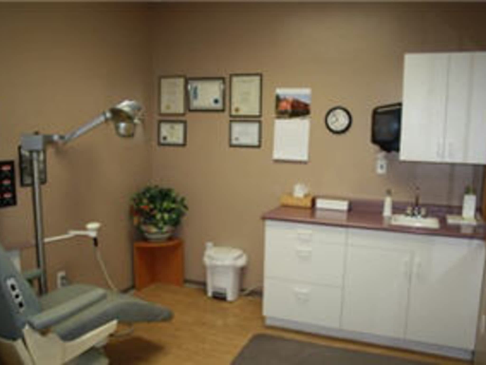 photo Shuswap Denture Clinic