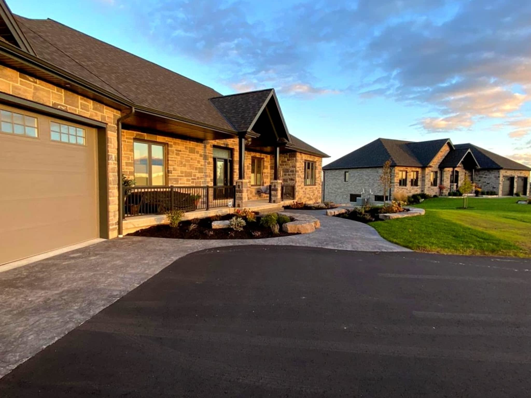 photo Van de Bor Paving Ltd