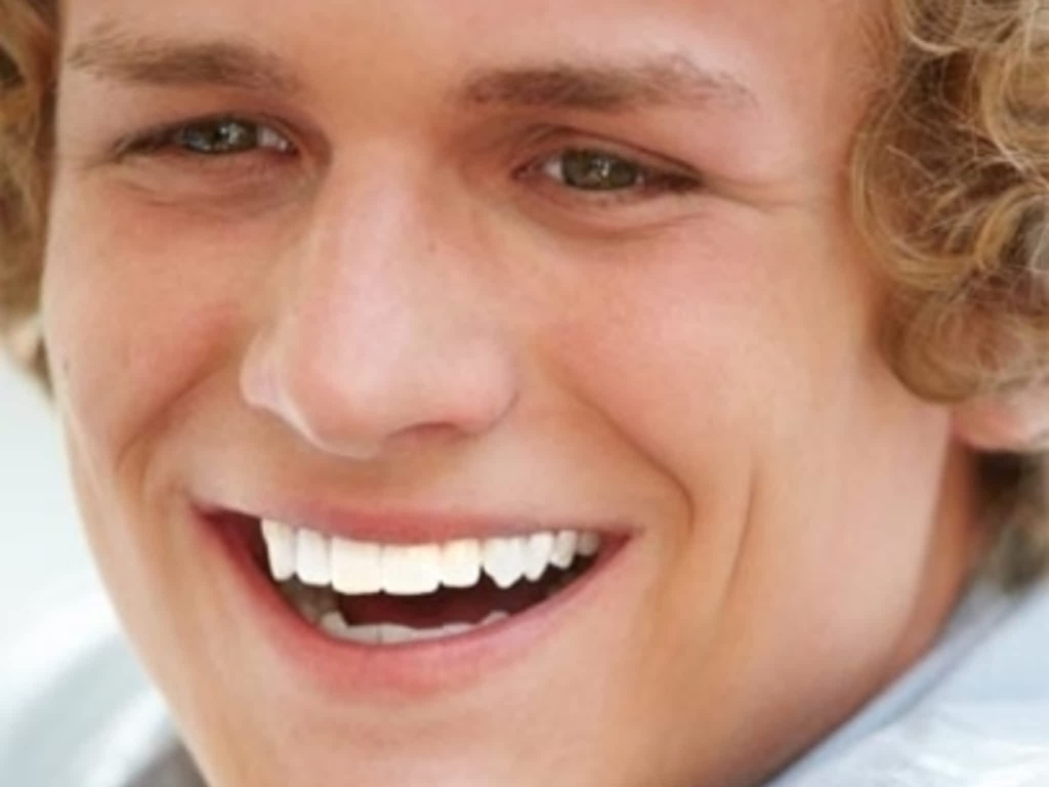 photo Janushewski Dr W B Dentistry Professional Corporation