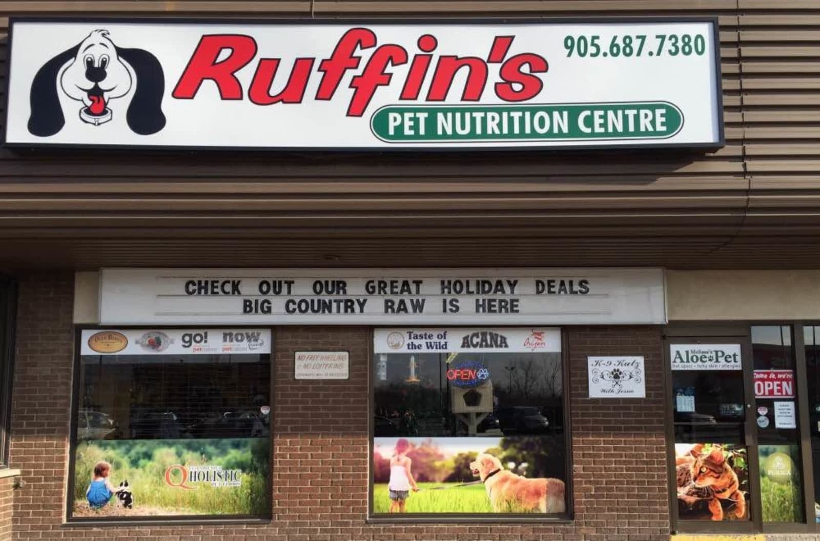 pet food stores near me open now