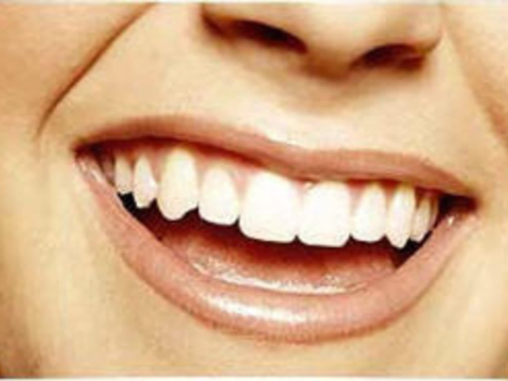 photo Focus on Dentures