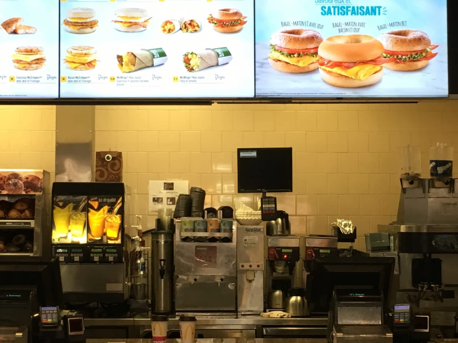 Mcdo Petit Dejeuner Jusqu'à Quelle Heure McDonald's - Menu, Horaire et Prix - 1692 avenue du Mont-Royal Est