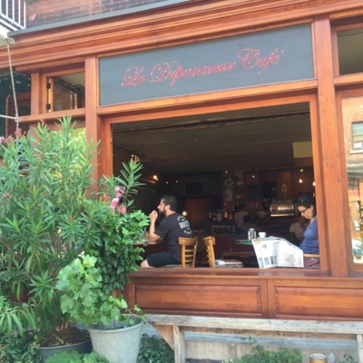 Le Dépanneur Café - Restaurants