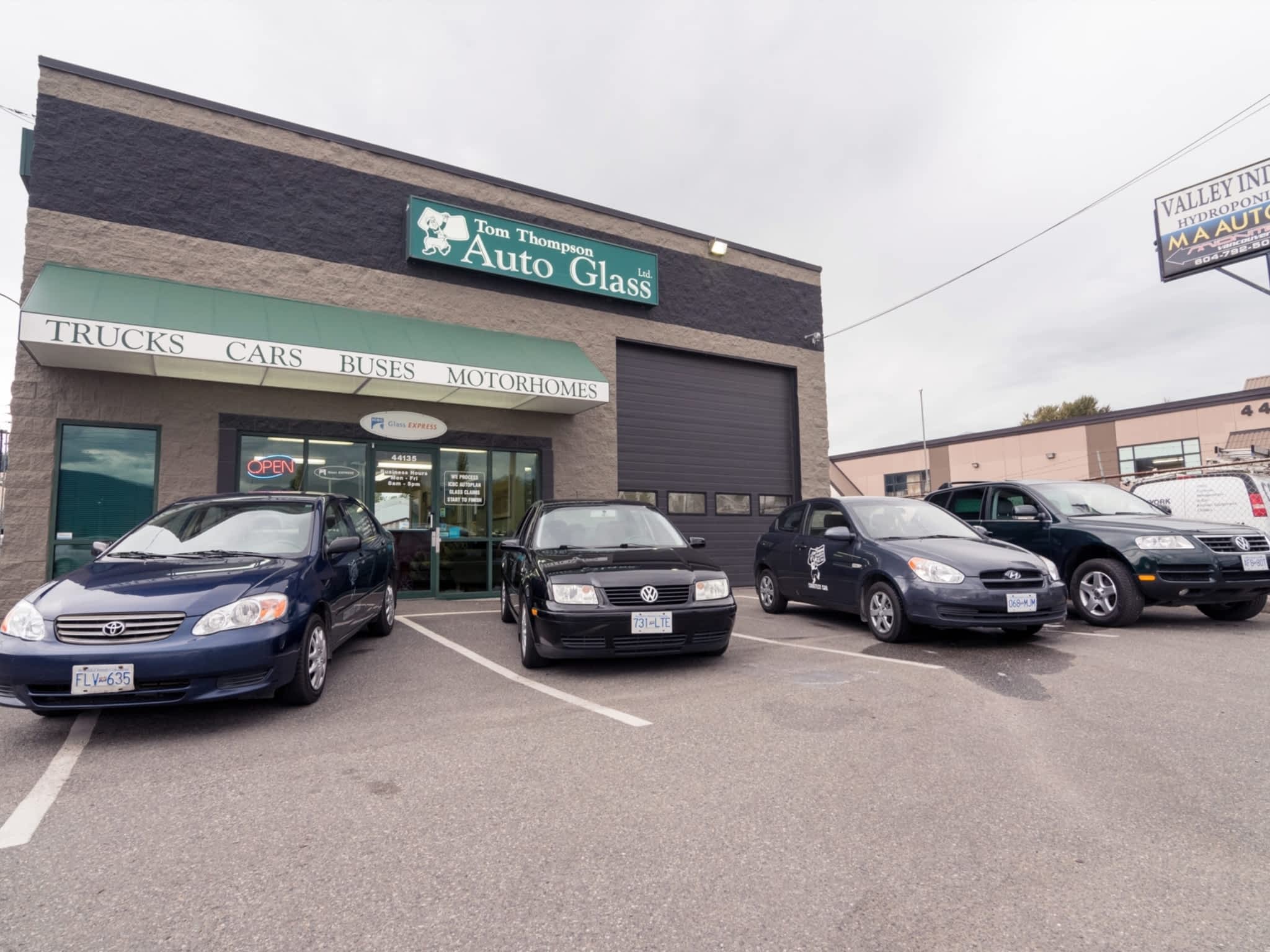 Tom Thompson Auto Glass Ltd Chilliwack, BC 44135 Yale Rd Canpages