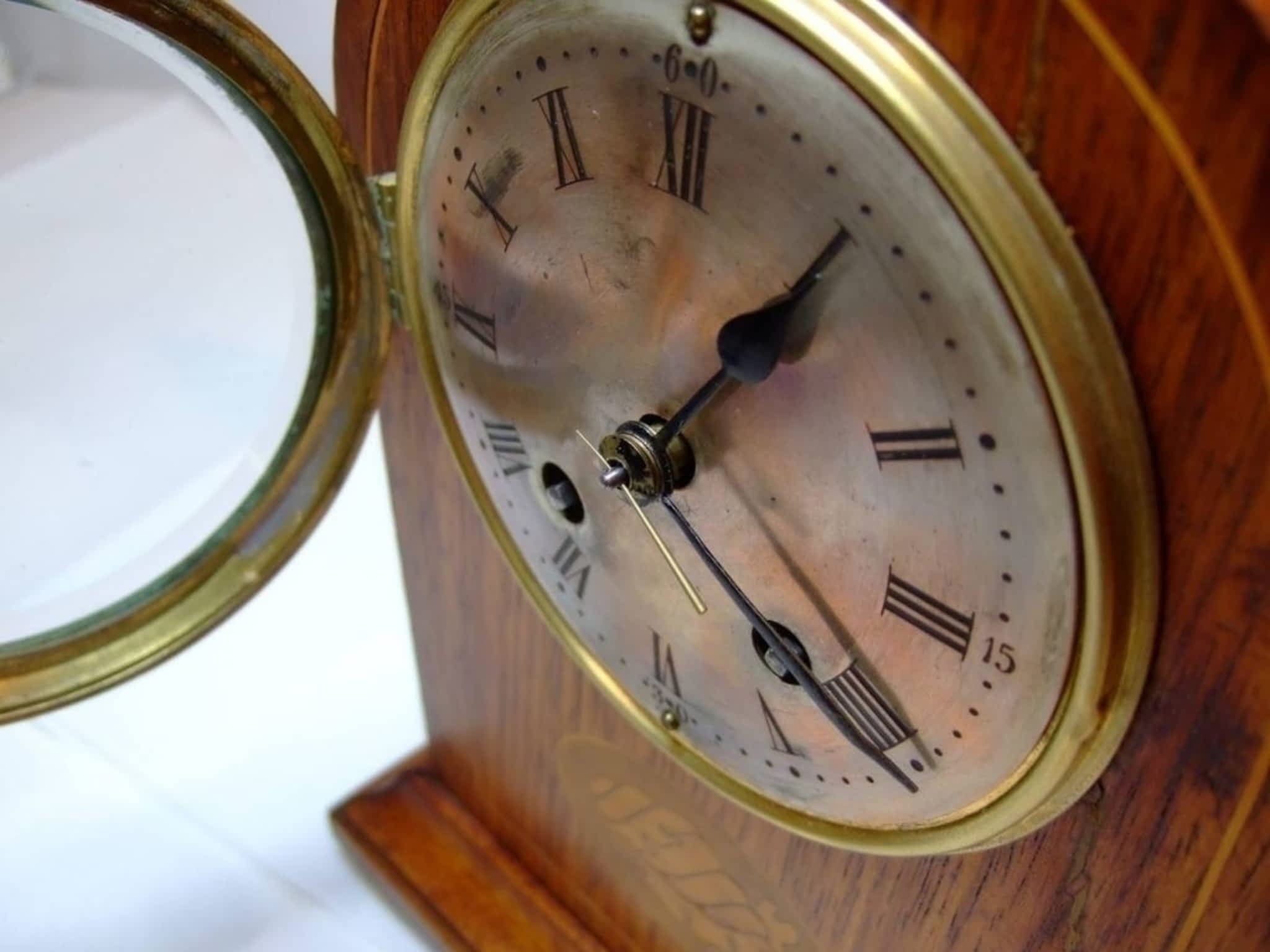 photo Kennett Clocks