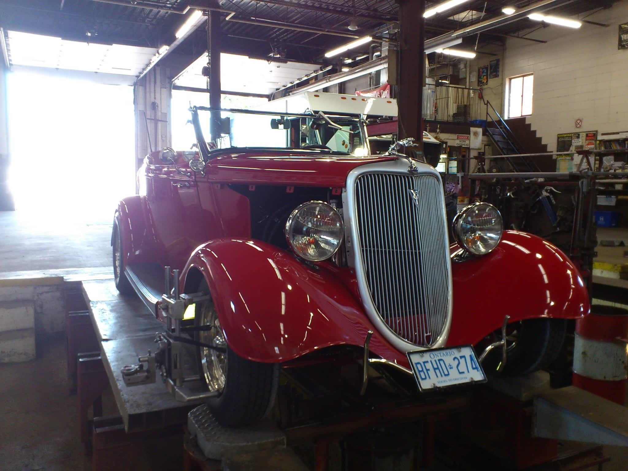 Putney's Brake & Alignment Service Hamilton, ON 574 Wentworth St N