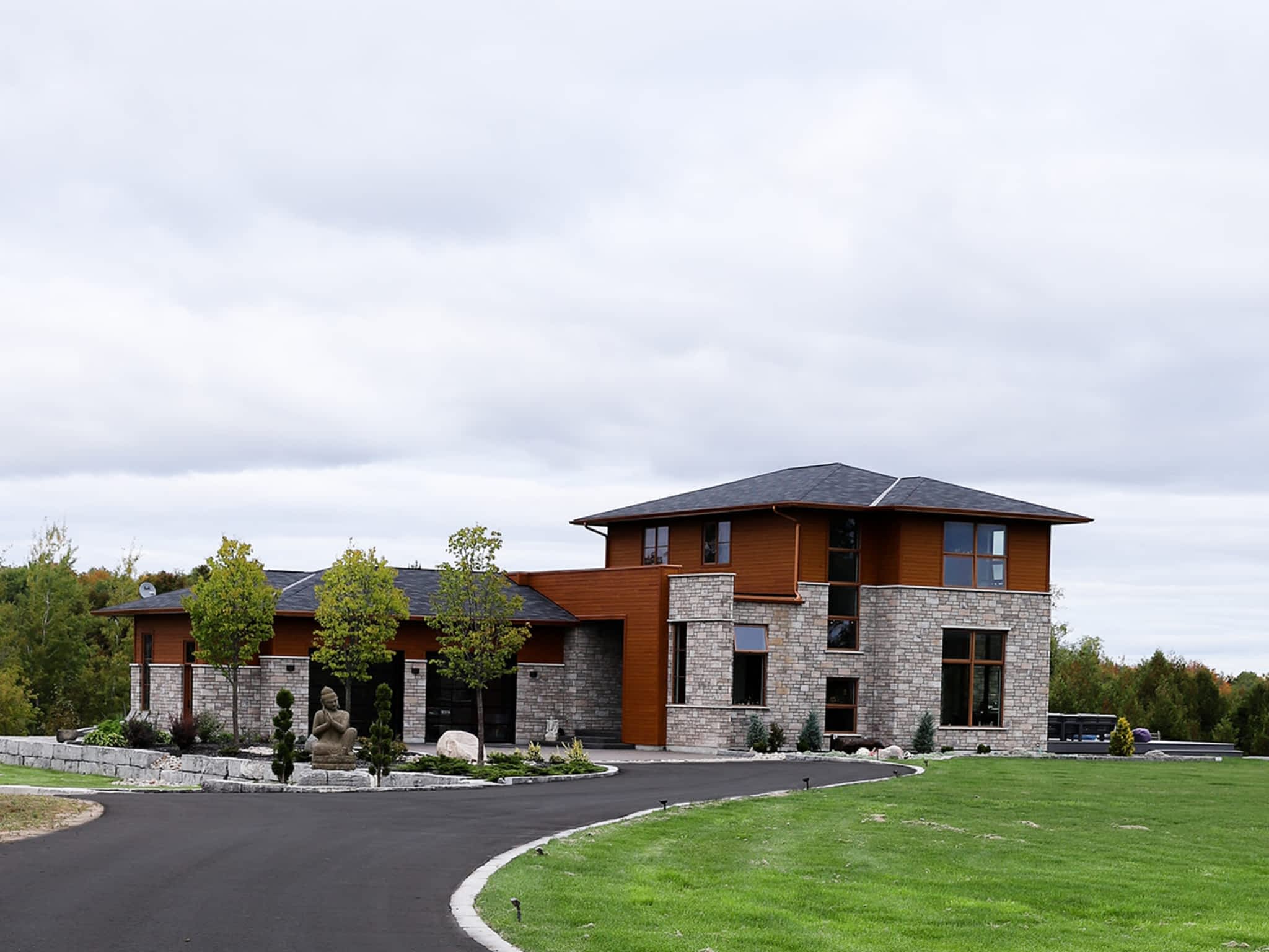 photo Van de Bor Paving Ltd