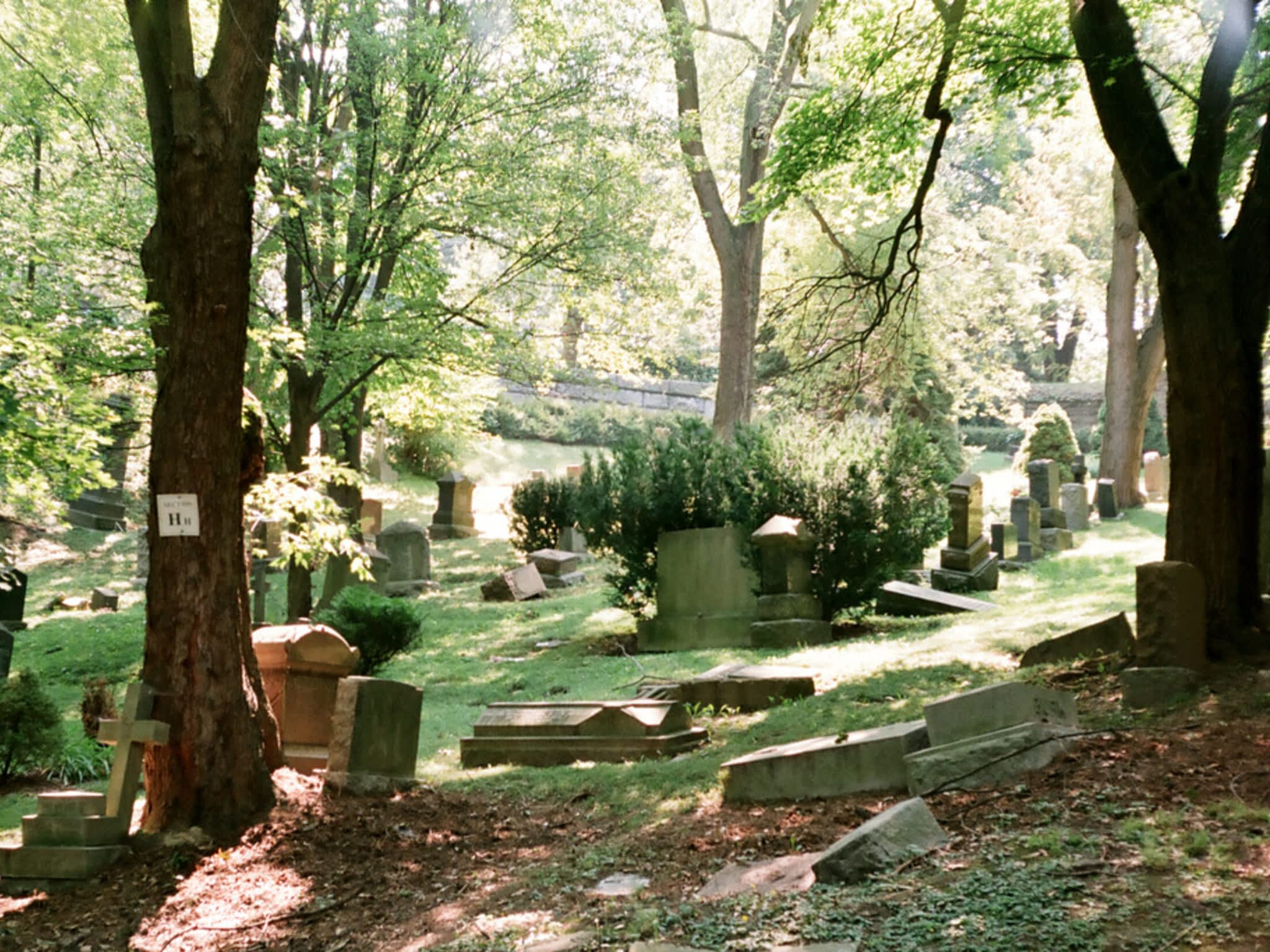 photo St James' Cemetery & Crematorium