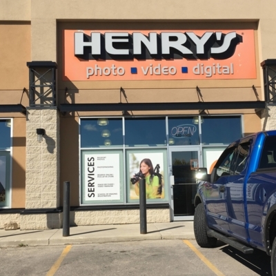 Henry's - Camera & Photo Equipment Stores