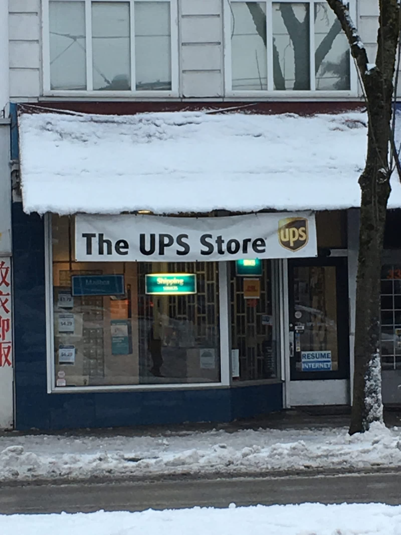 The UPS Store Opening Hours 3345 Kingsway, Vancouver, BC