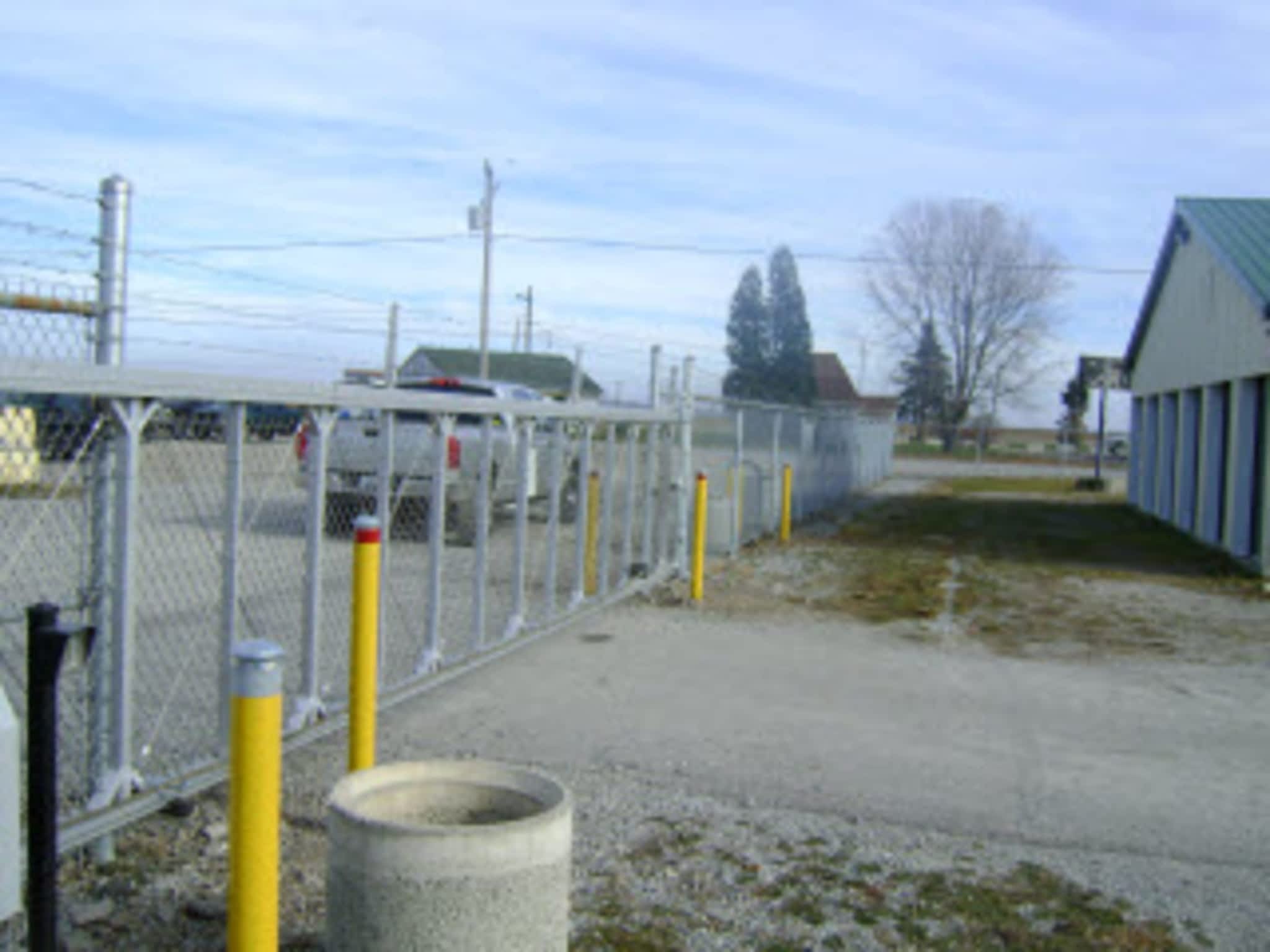 photo Crispline Fence Systems