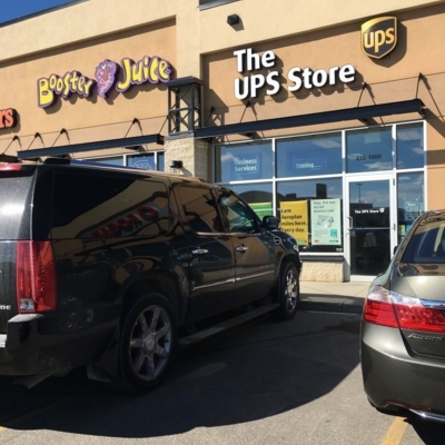 UPS Store 380 - Courier Service