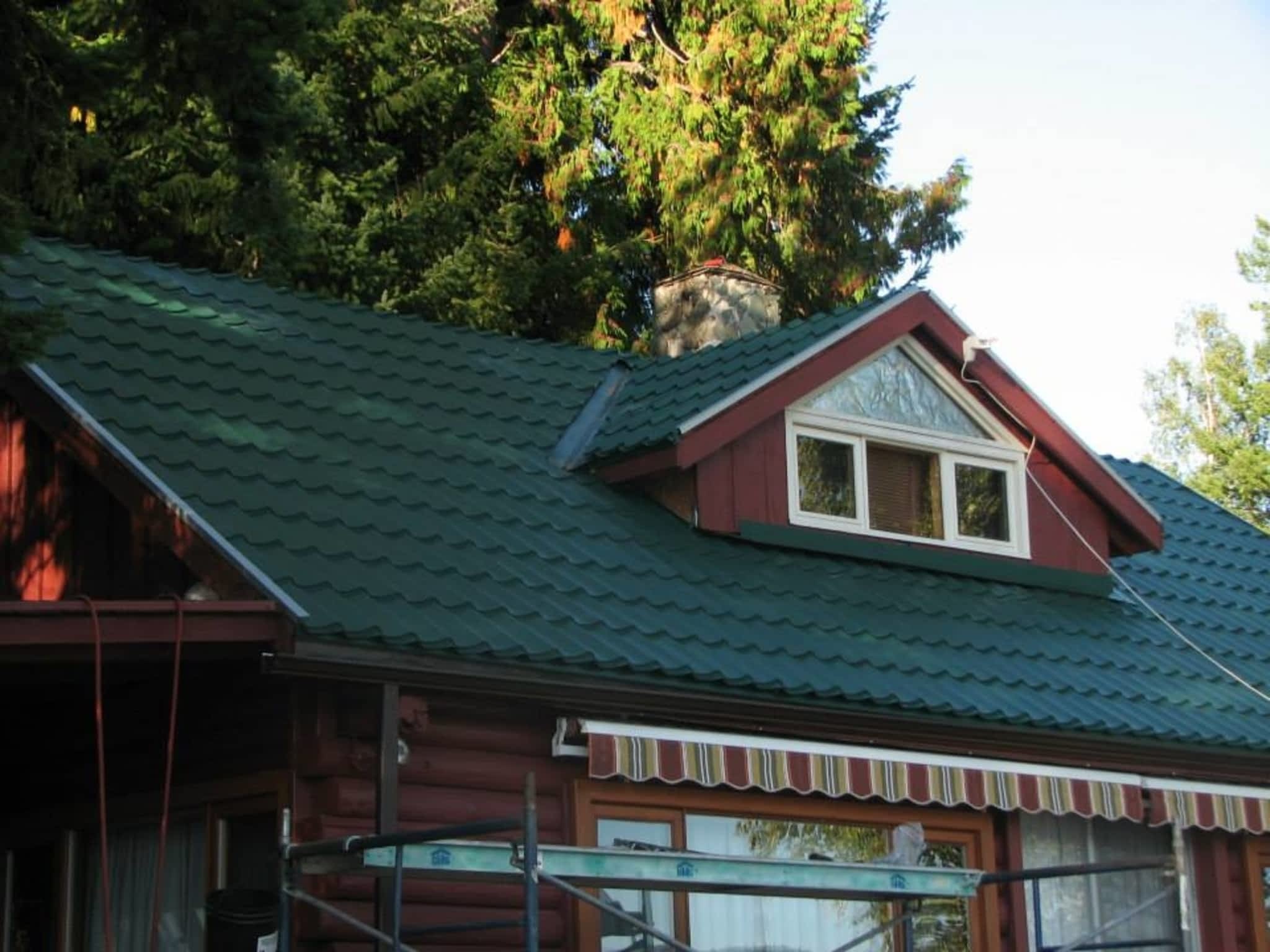 photo RubiX Roofing & Contracting