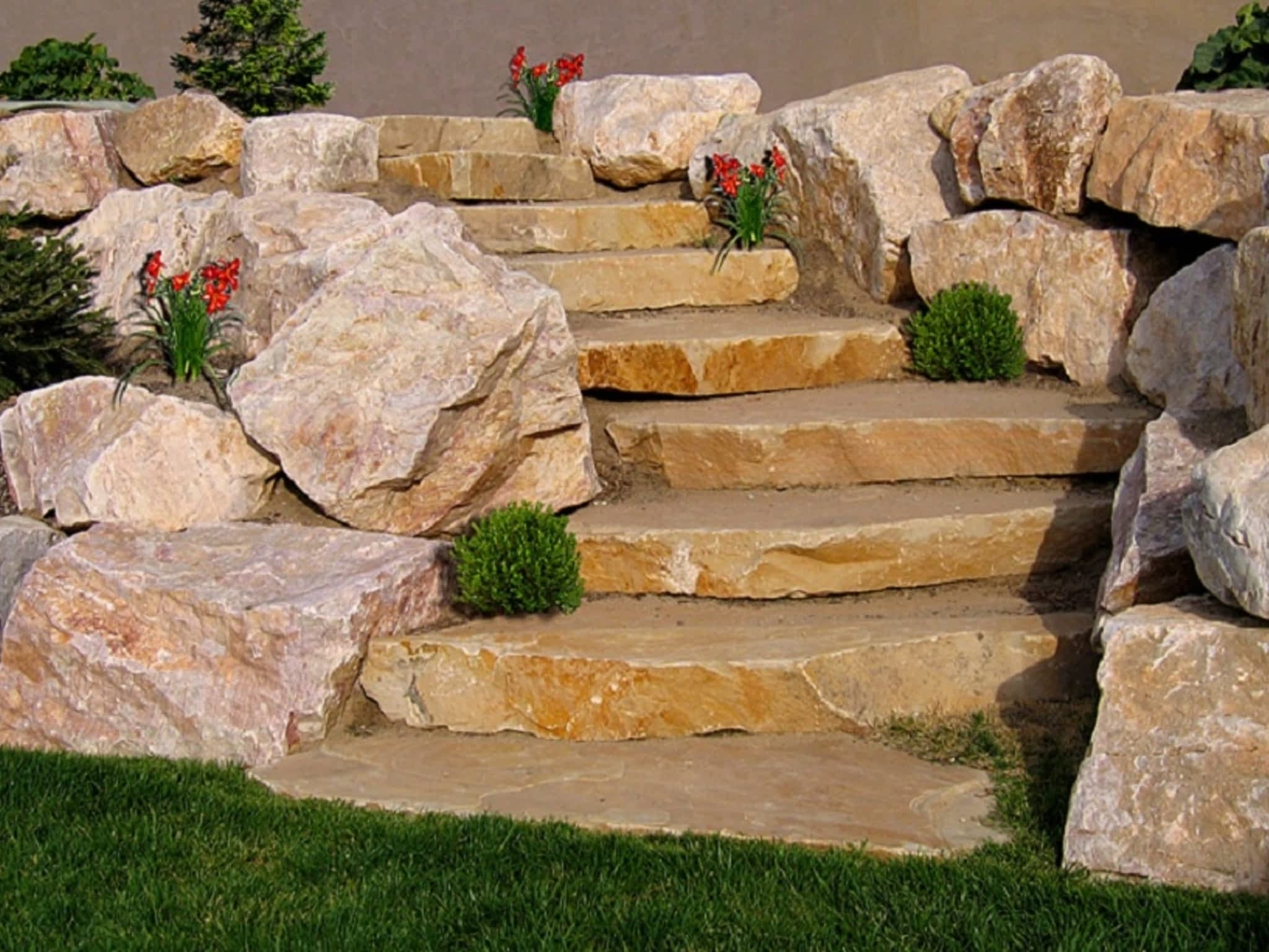 photo Rockscapes Landscaping