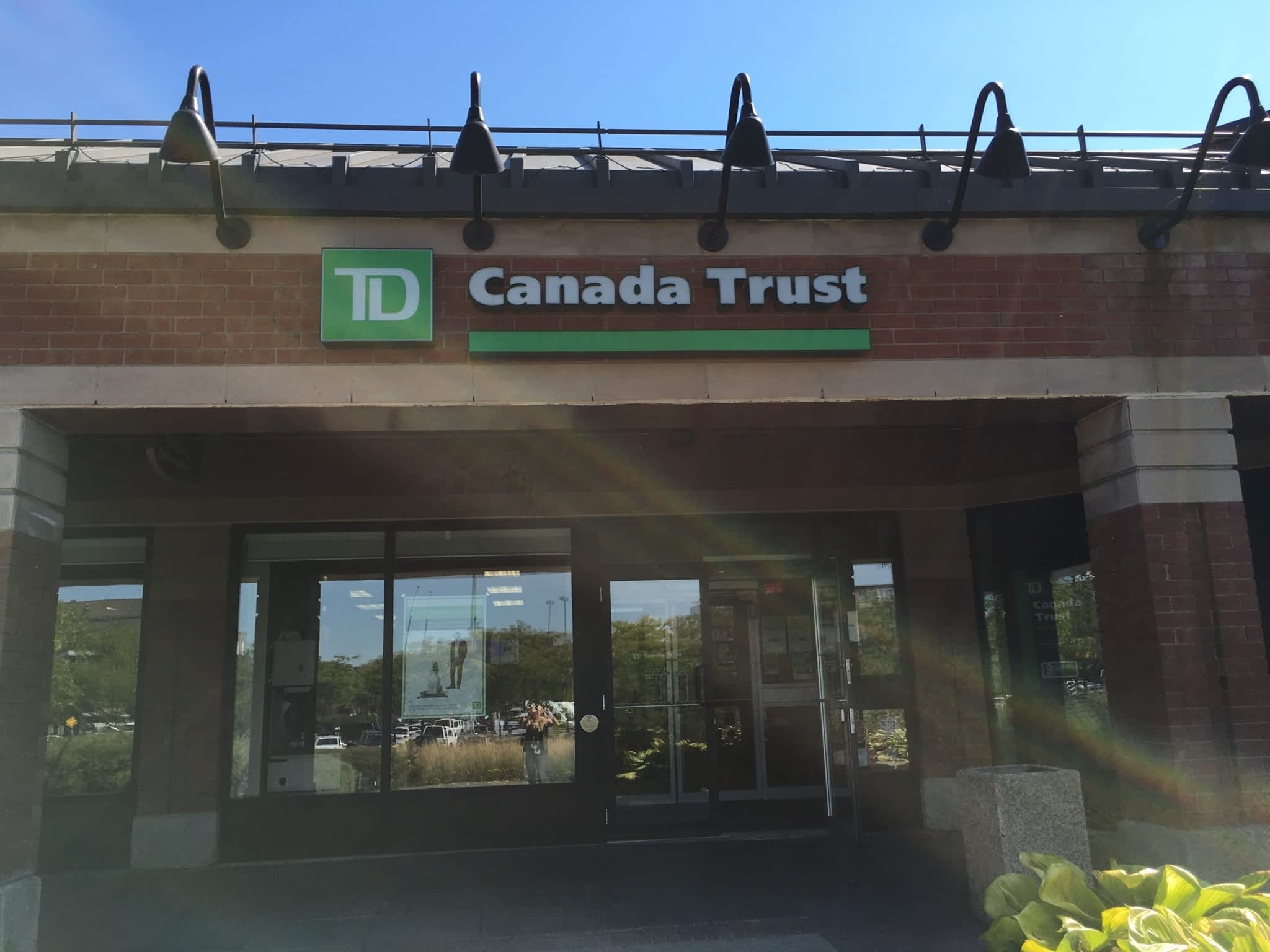 photo TD Canada Trust Branch and ATM