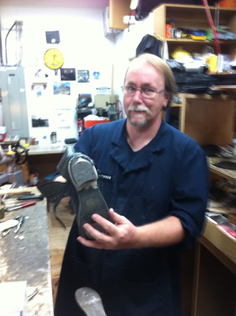 Maple best sale shoe repair