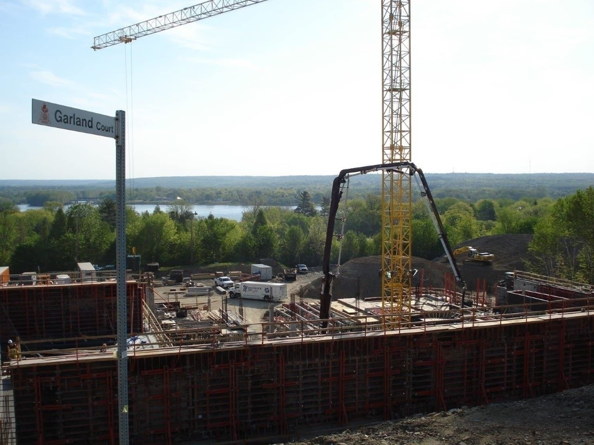 photo Pompage Beton Hub Concrete Pumping Inc