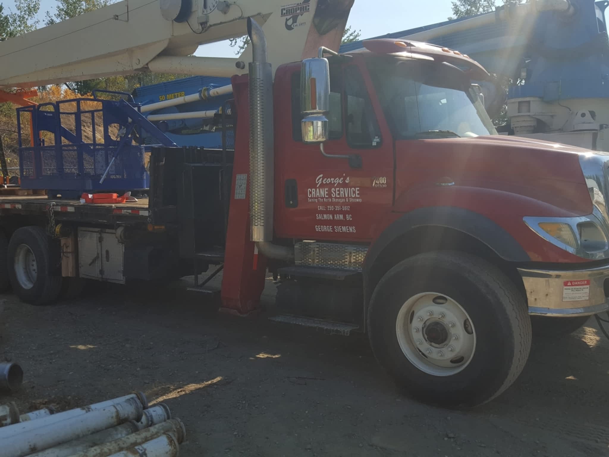 photo George's Crane Services