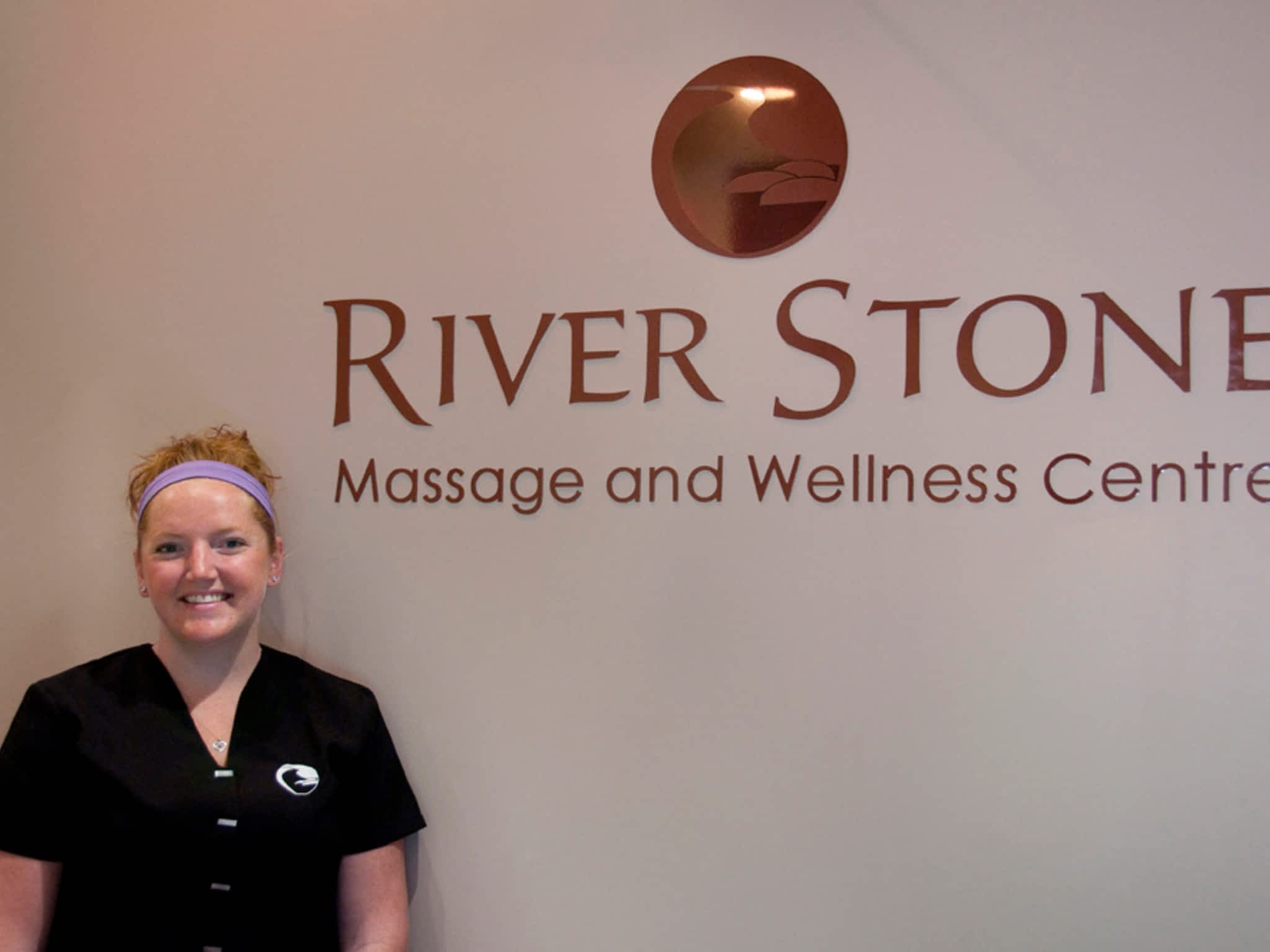 photo River Stone Massage & Wellness Centre