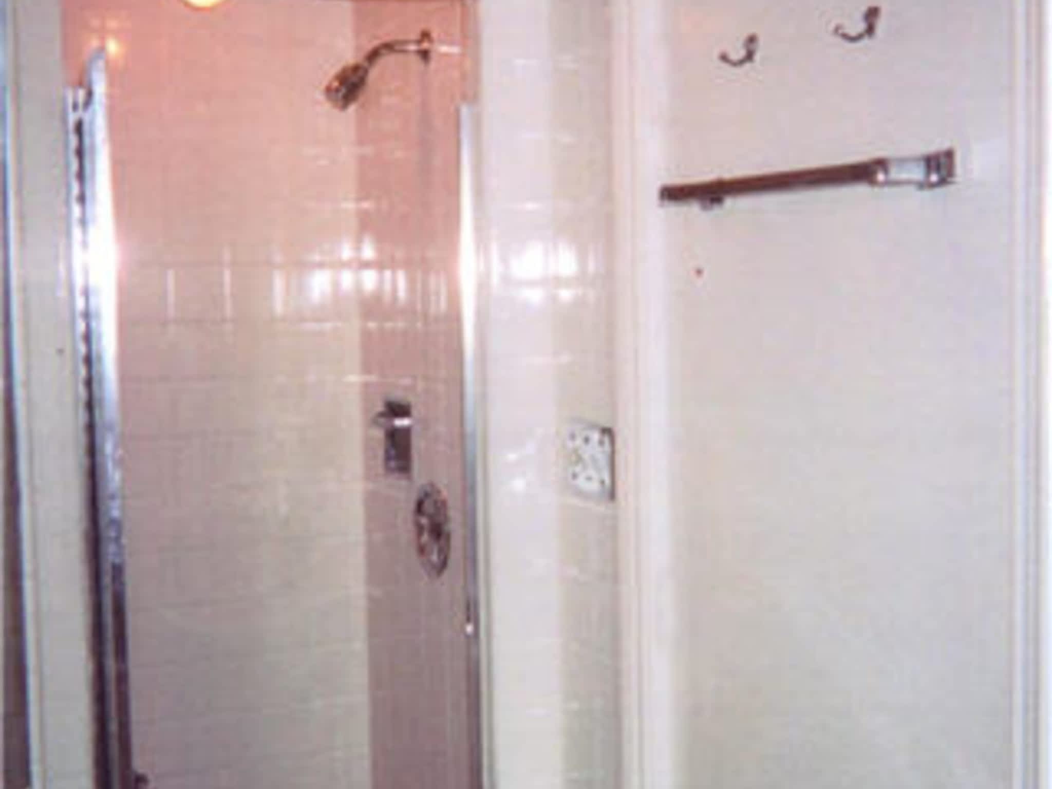 photo Bathtub King Refinishing