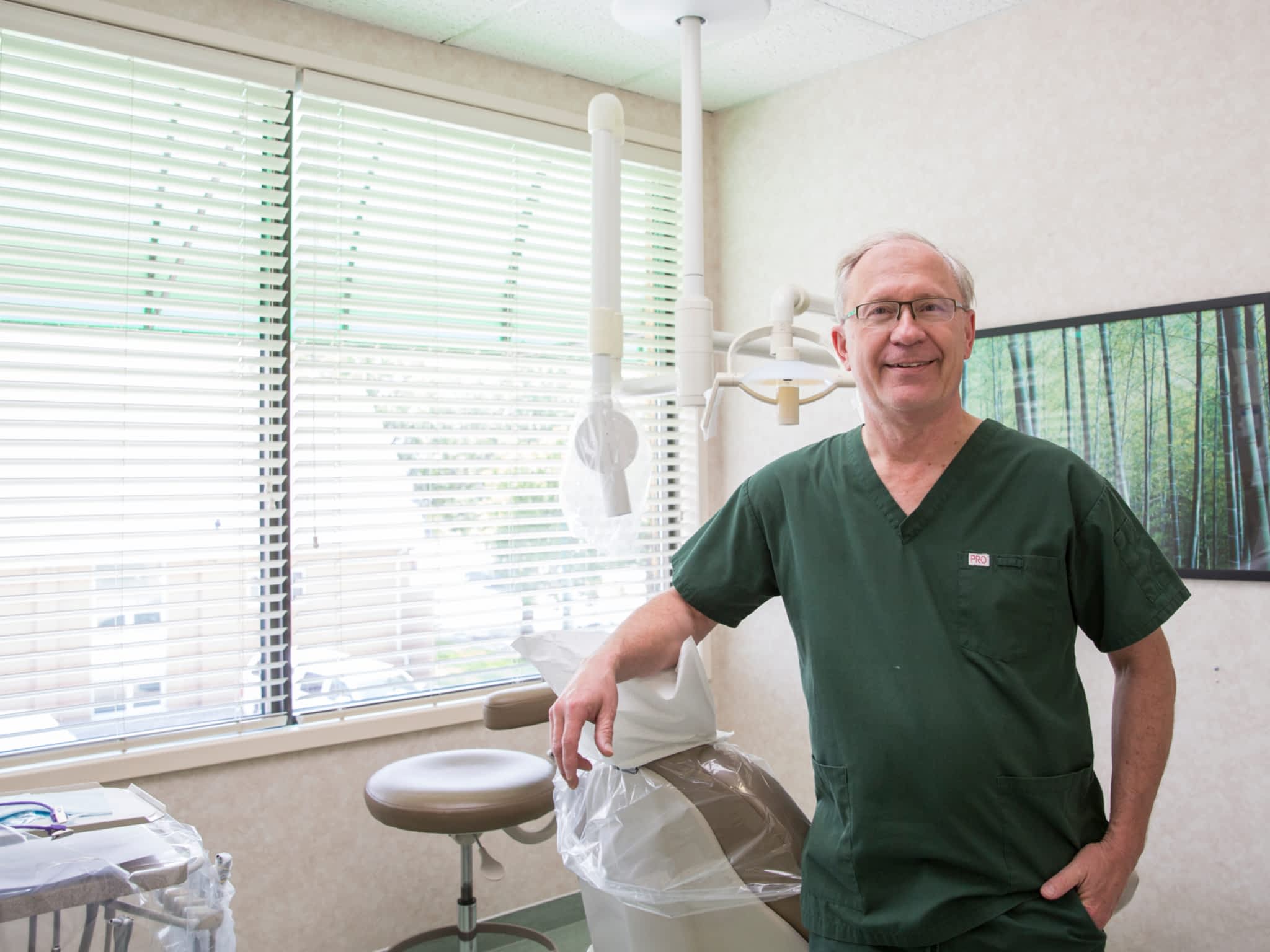 Crestwood Dental Medicine Hat, AB 2021899 Dunmore Rd SE Canpages