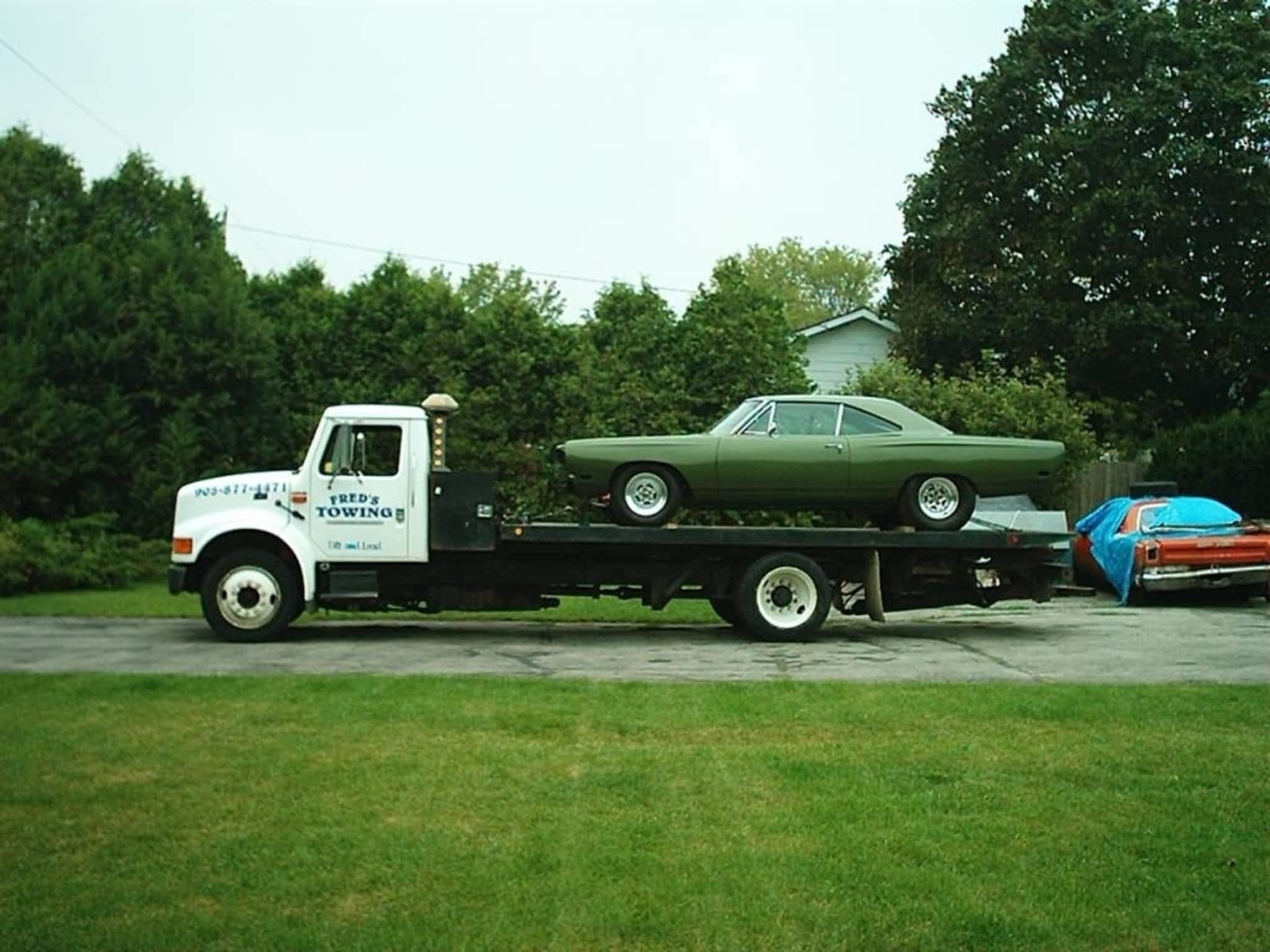 photo Fred's Towing