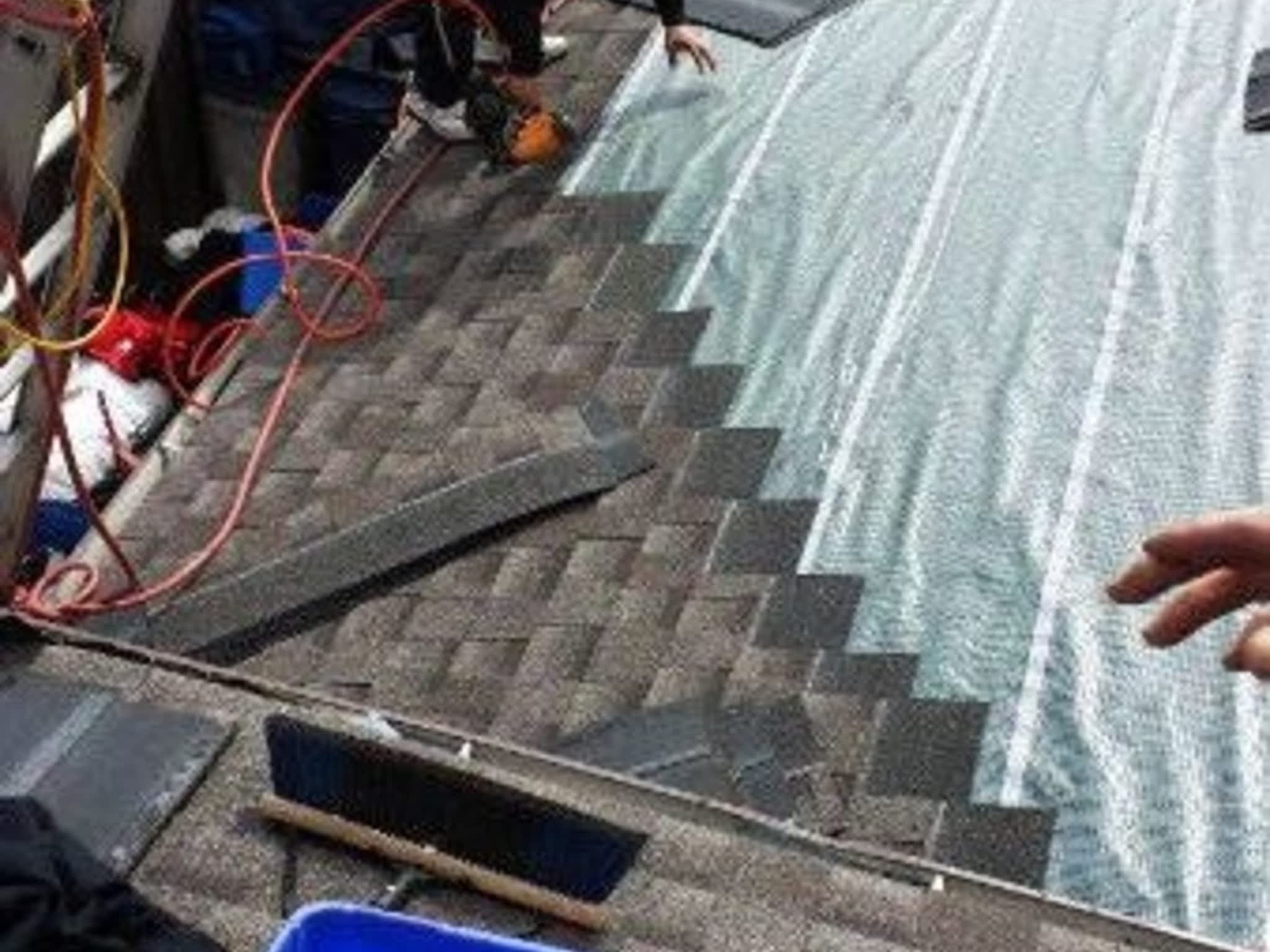 photo Newfiee's Roofing