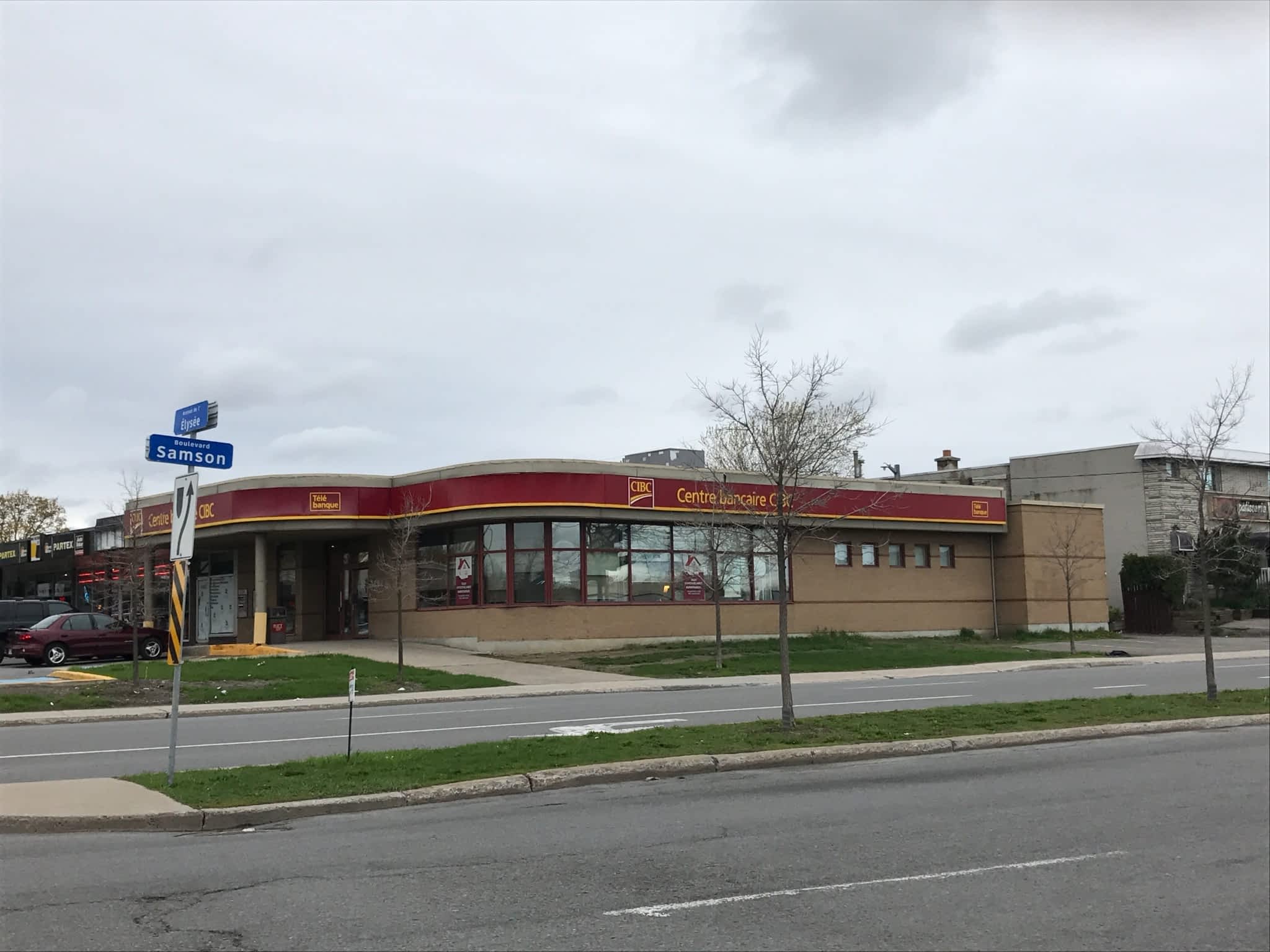 photo CIBC Branch with ATM (Cash at ATM only)