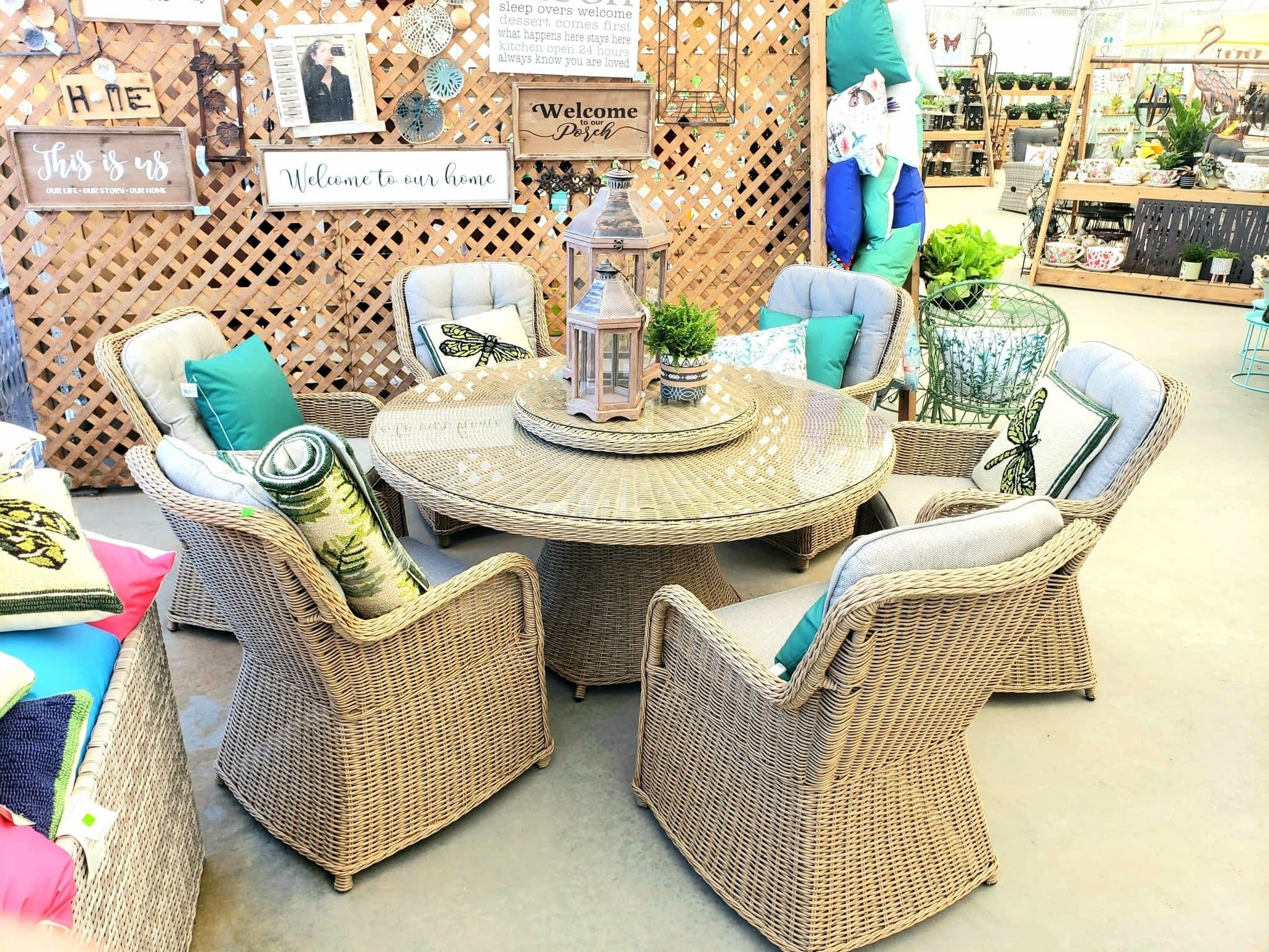 photo Pratt's Lawn Care & Landscapes