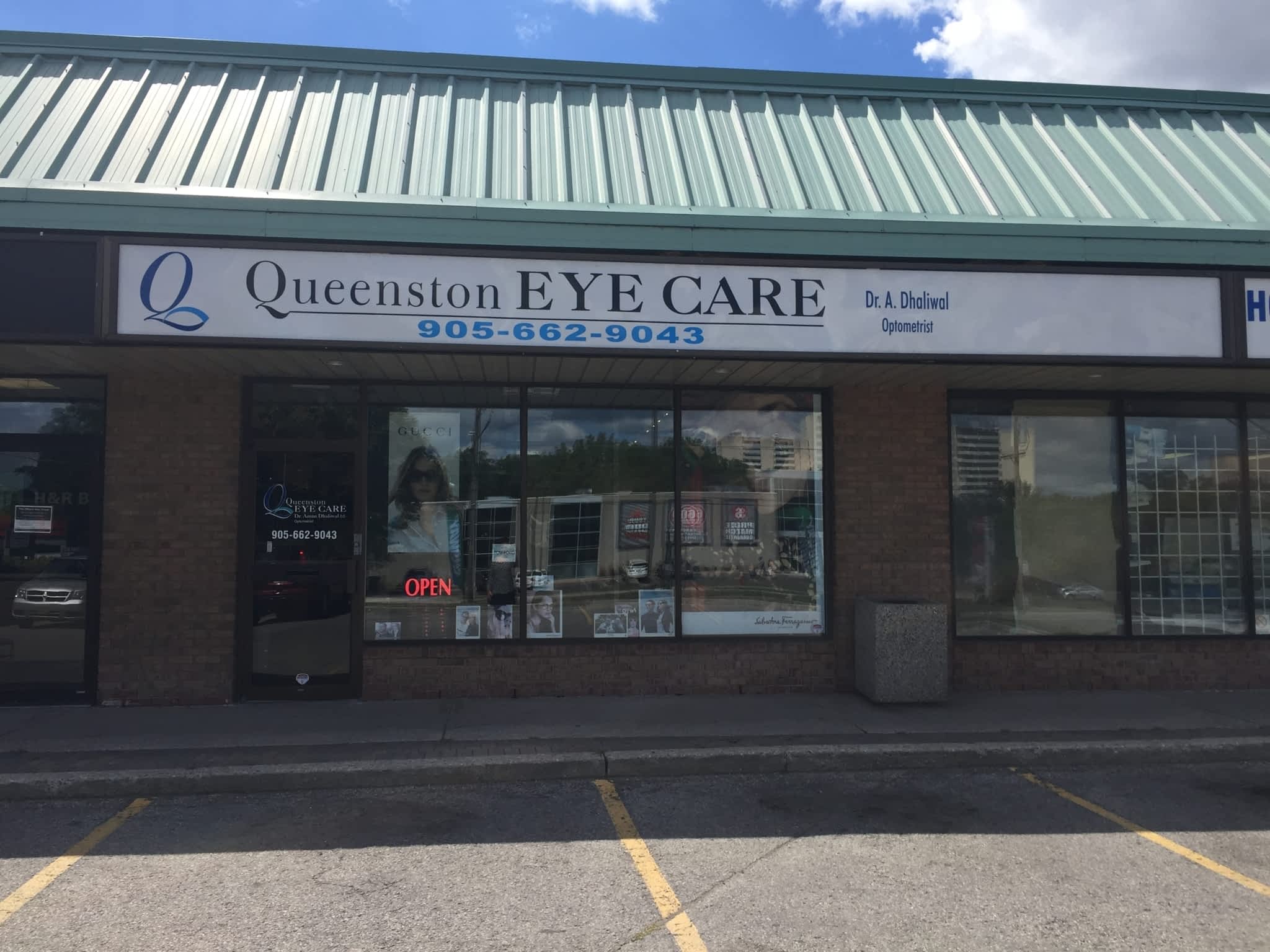 photo Queenston Eye Care