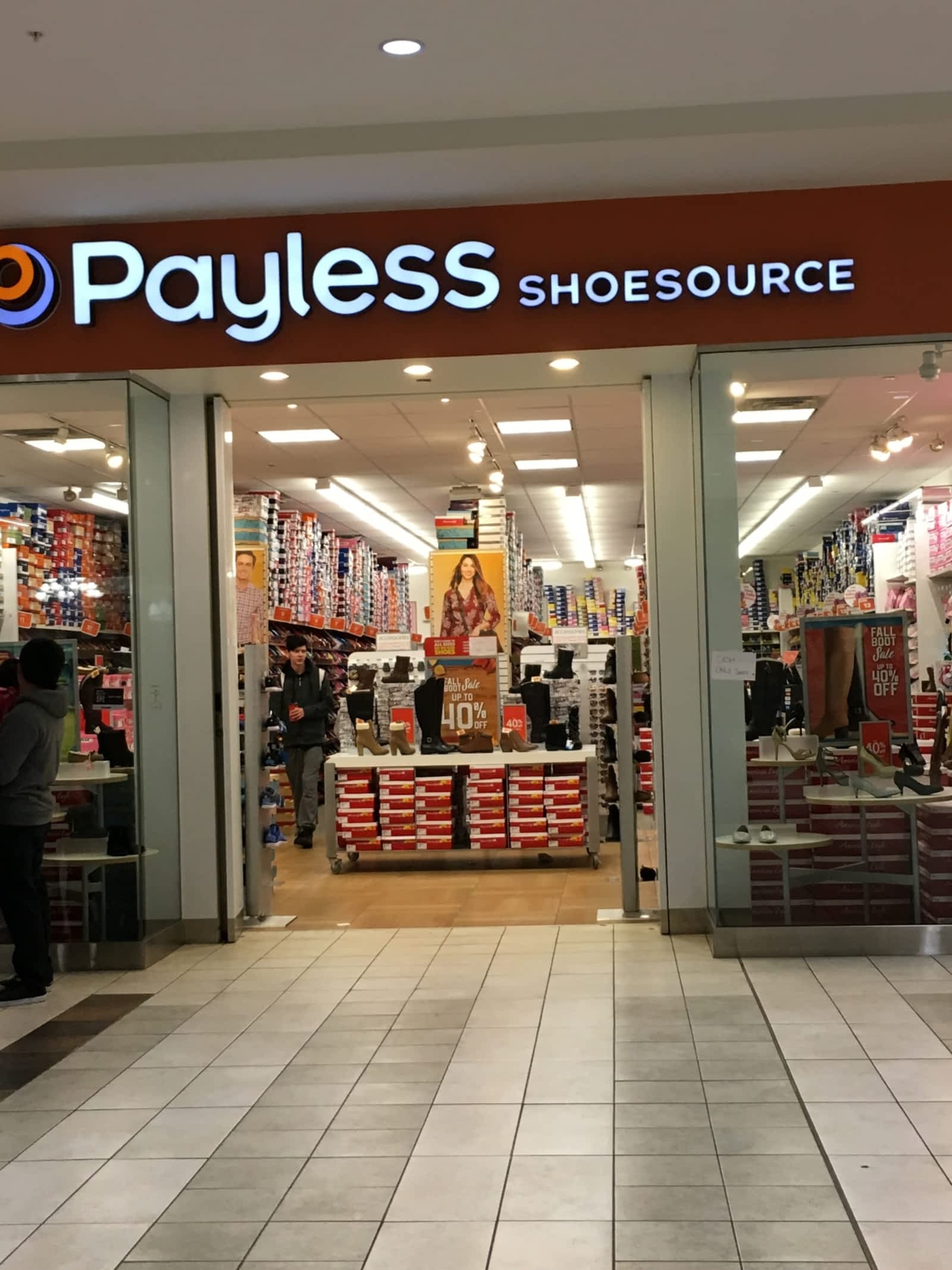 payless shoes market mall
