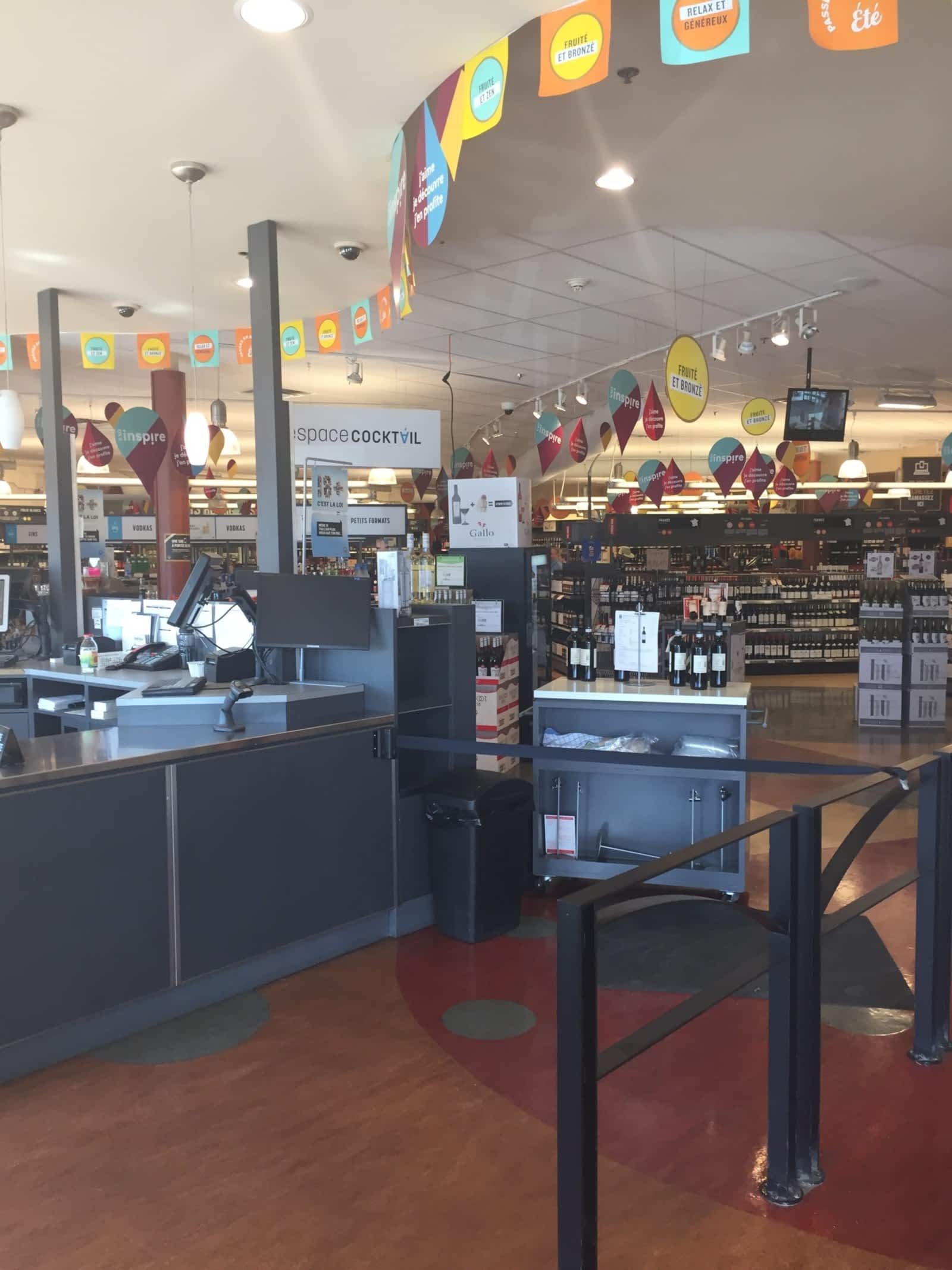 SAQ Horaire d'ouverture 6186 Boul HenriBourassa E, MontréalNord, QC