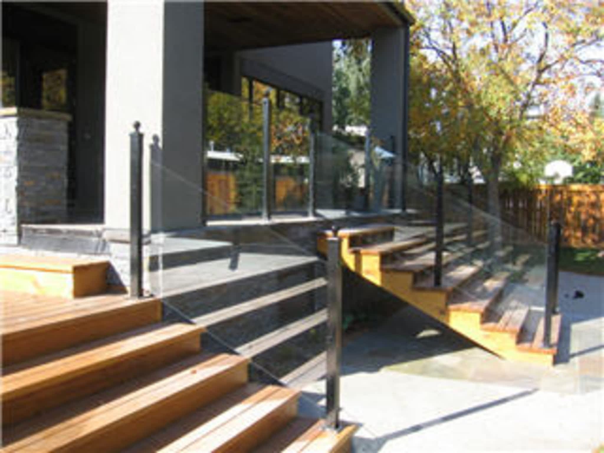 photo Mountain View Sun Decks Ltd