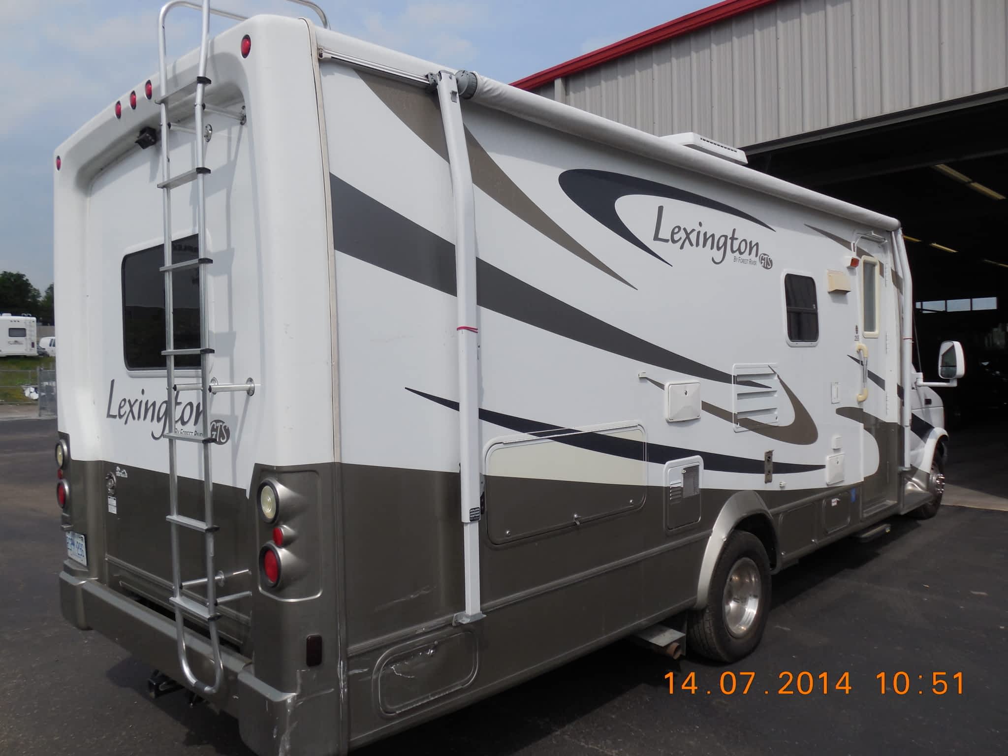 Fix Auto Kitchener (Royal Auto Body) Kitchener, ON 125 Lennox Lewis