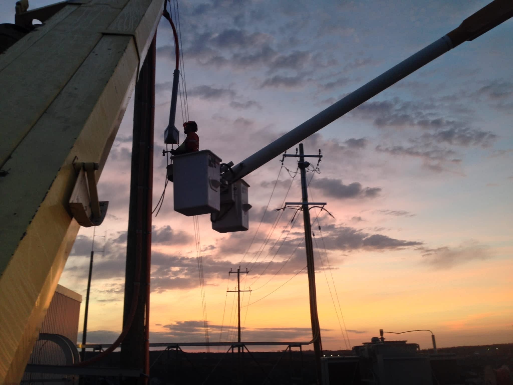 photo Pro-Gen Inc. — Electrical Contracting
