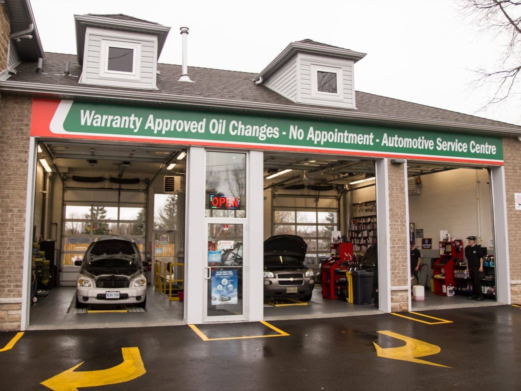 castrol-express-oil-change-car-cleaning-centre-peterborough-on