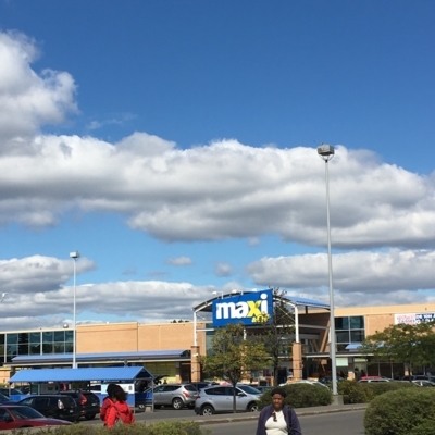 Maxi Montréal Côte-des-Neiges - Grocery Stores