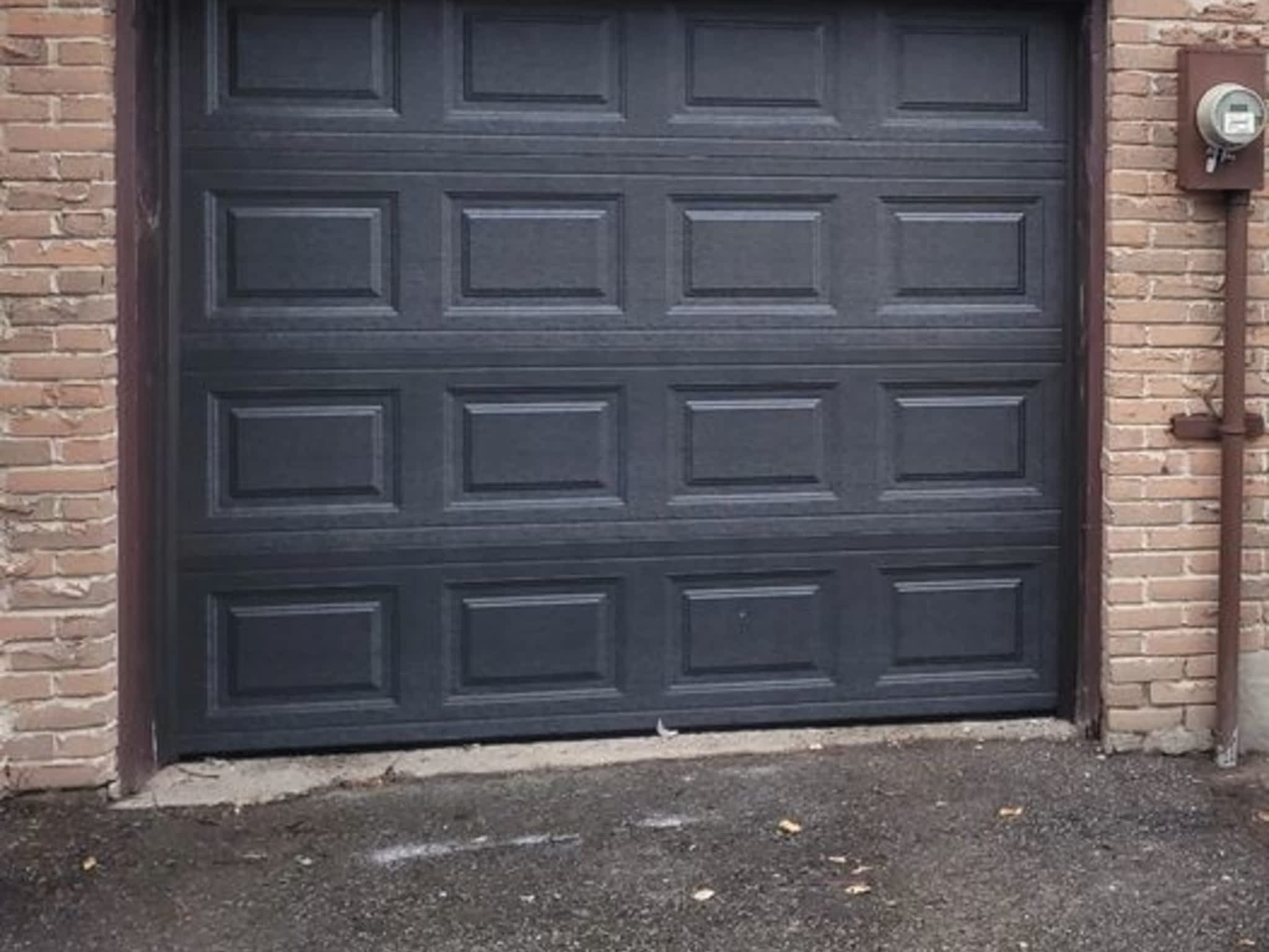 photo Aromex Garage Doors