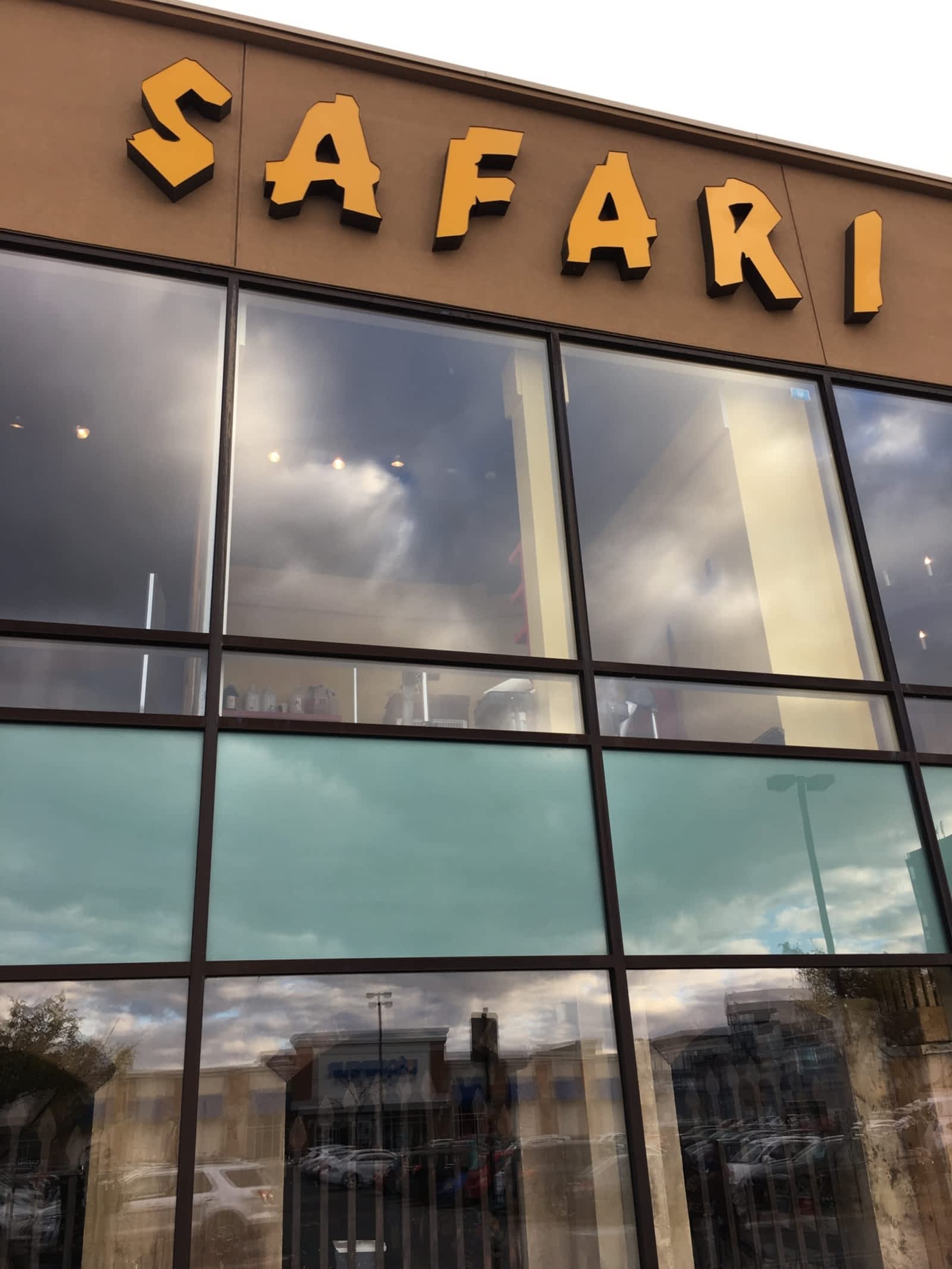 Safari Pet Center Opening Hours 109750, boul Leduc, Brossard, QC