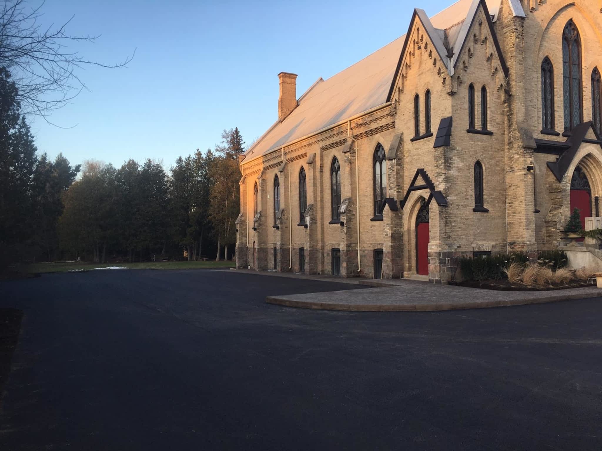 photo Van de Bor Paving Ltd