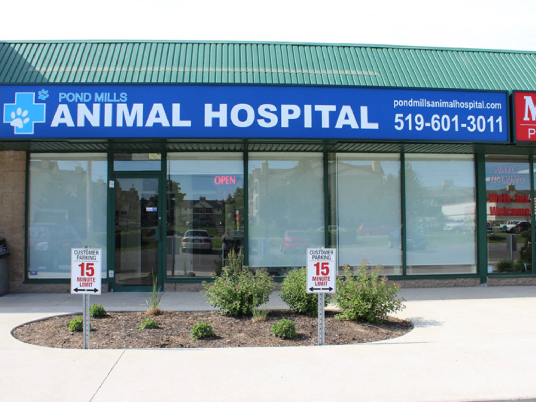 photo Pond Mills Animal Hospital