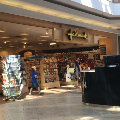 Hallmark - Shopping Centres & Malls