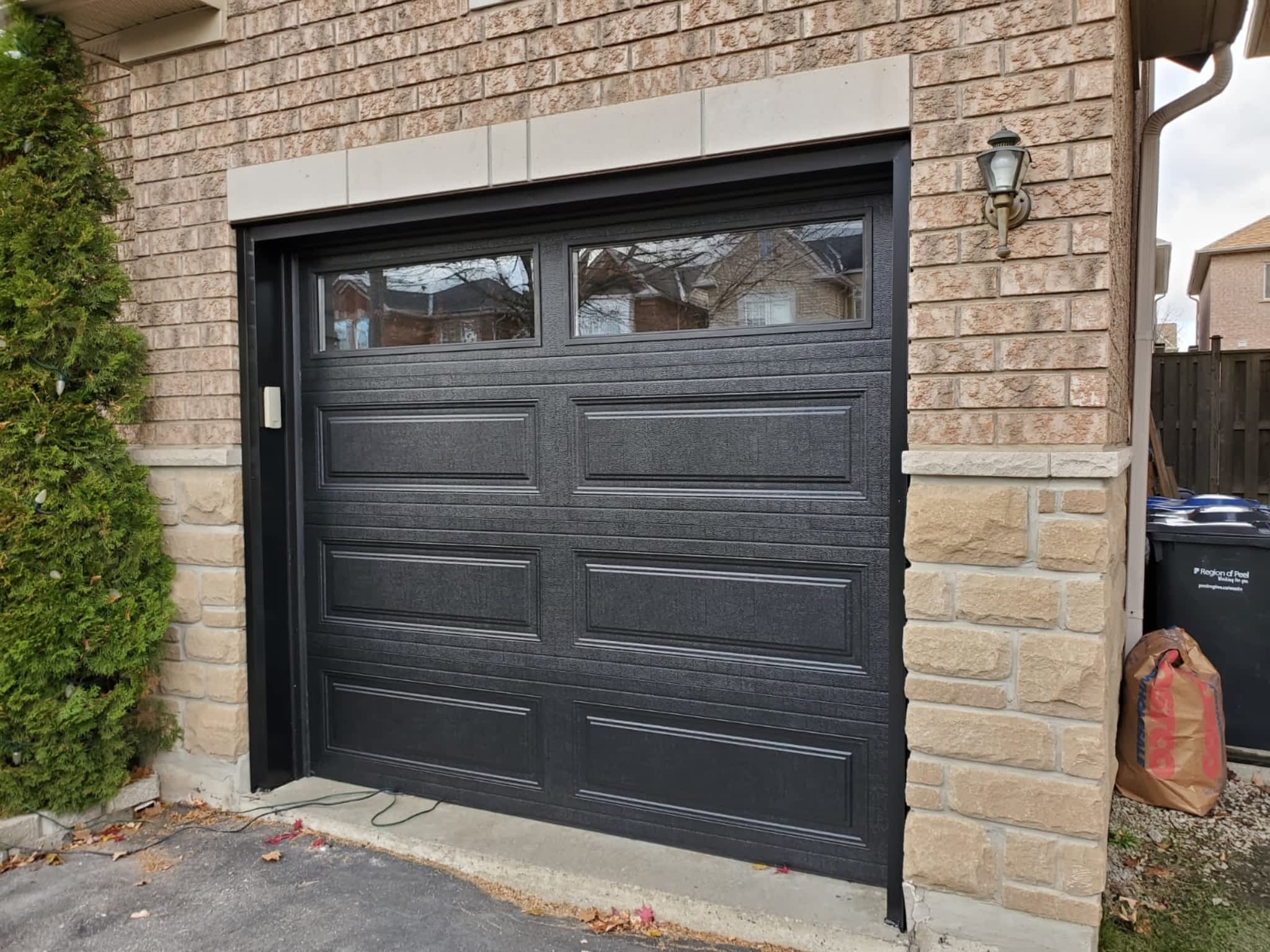 photo Motion Garage Doors