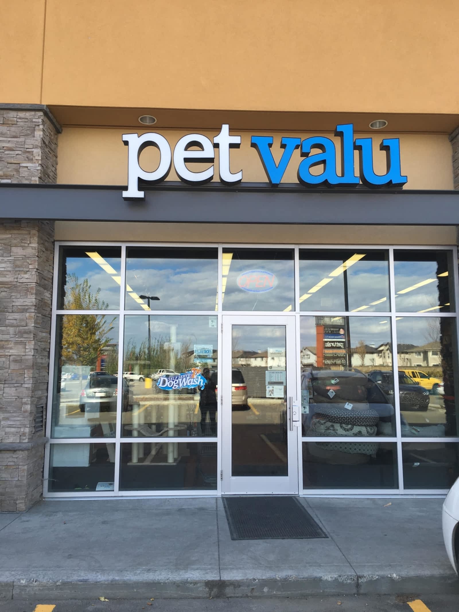 Pet Valu 5112 Mullen Rd NW, Edmonton, AB