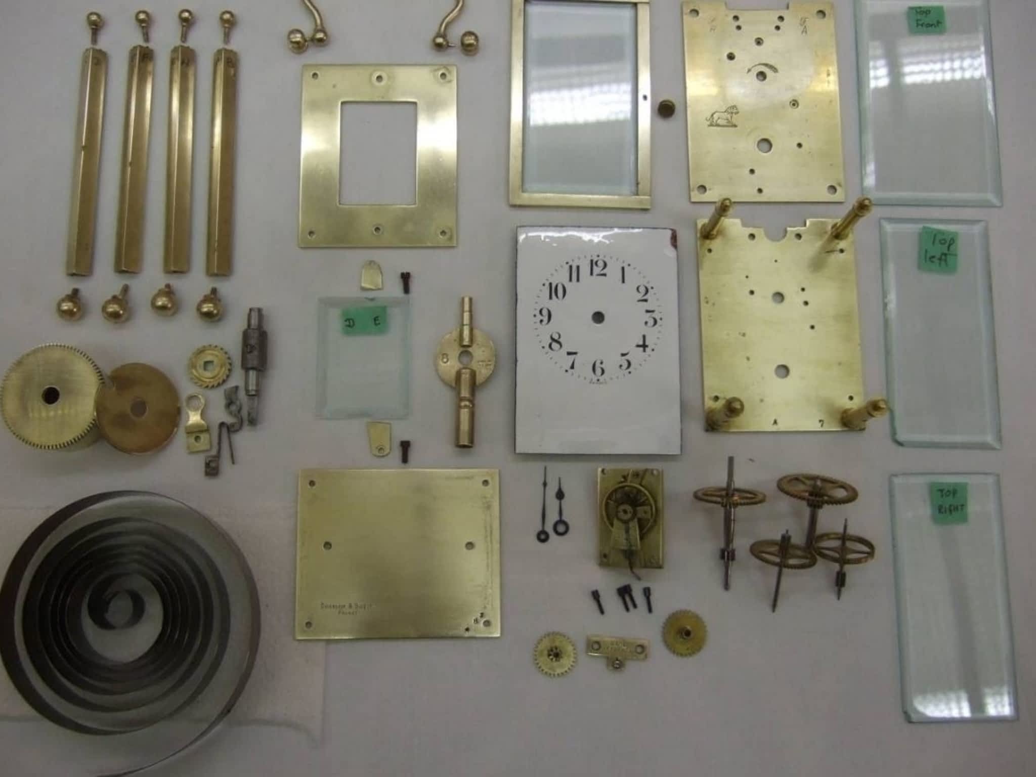 photo Kennett Clocks