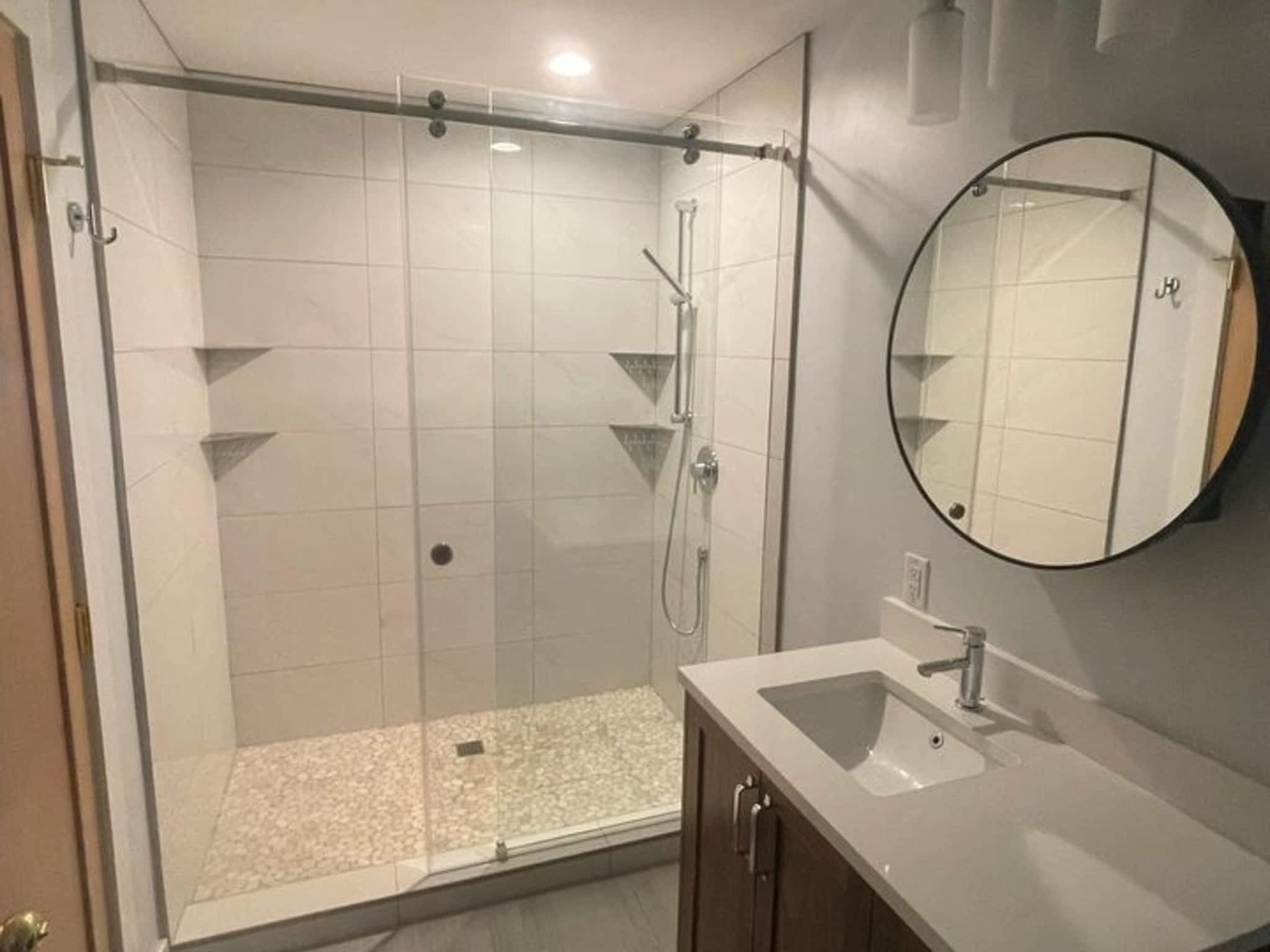 photo Clear Choice Contracting Commercial & Residential Shower Glass Expert