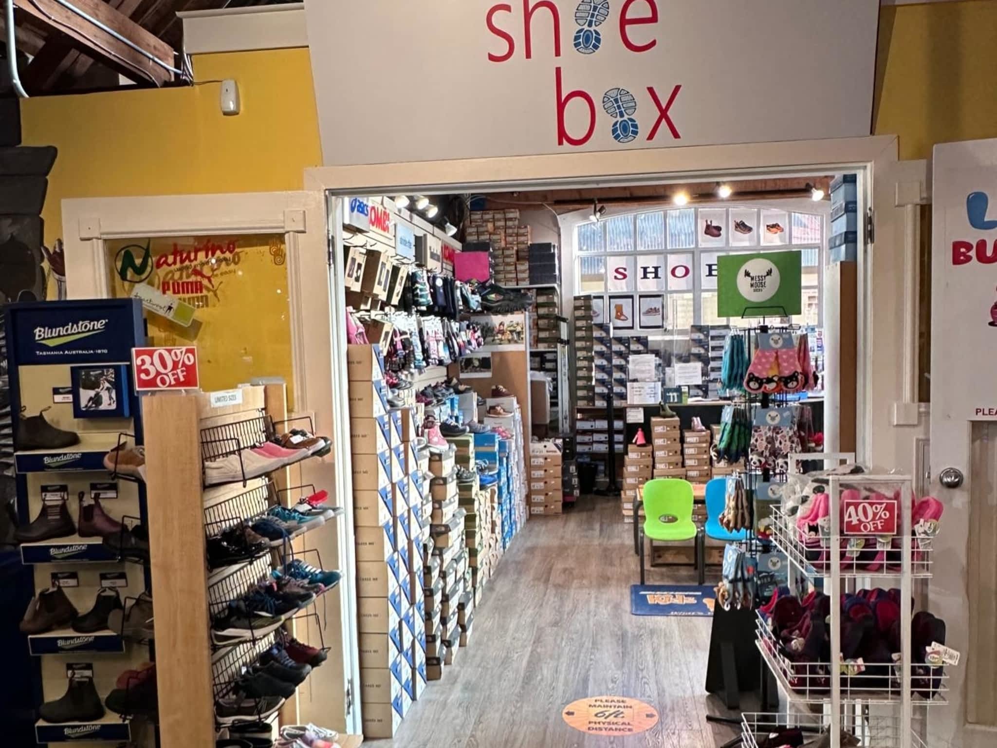 photo The Shoe Box