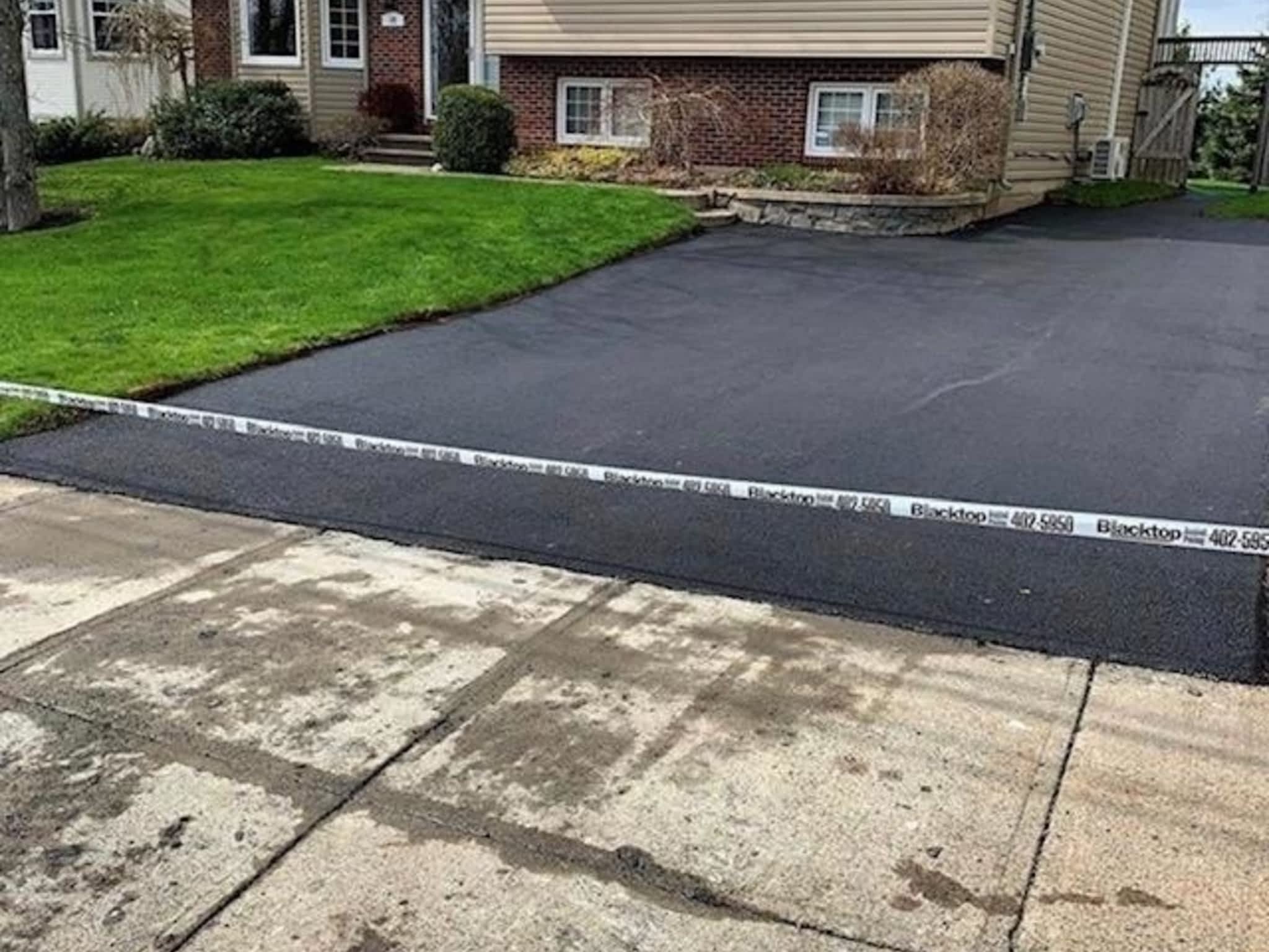 photo Blacktop Paving