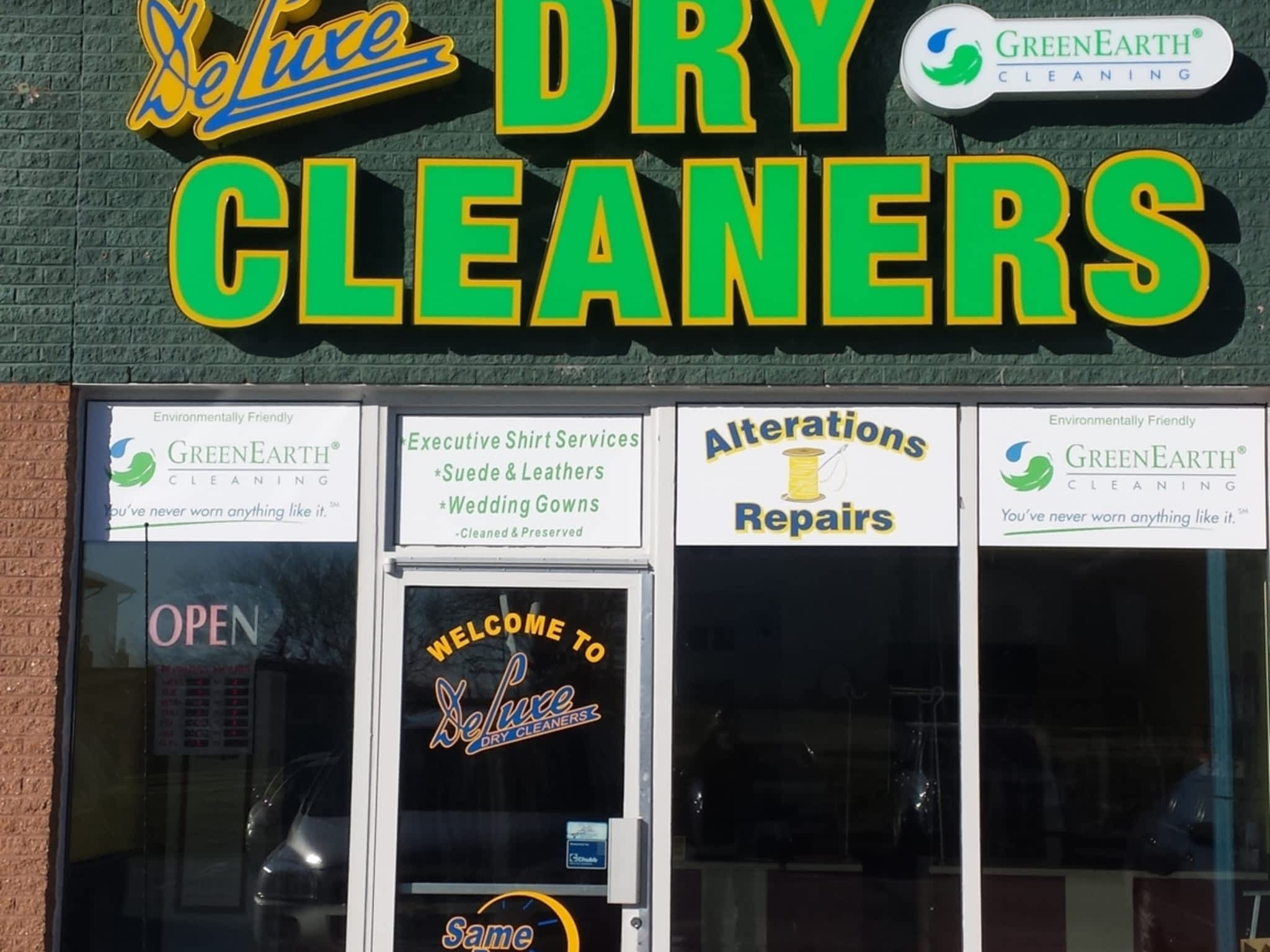 photo Deluxe Dry Cleaners