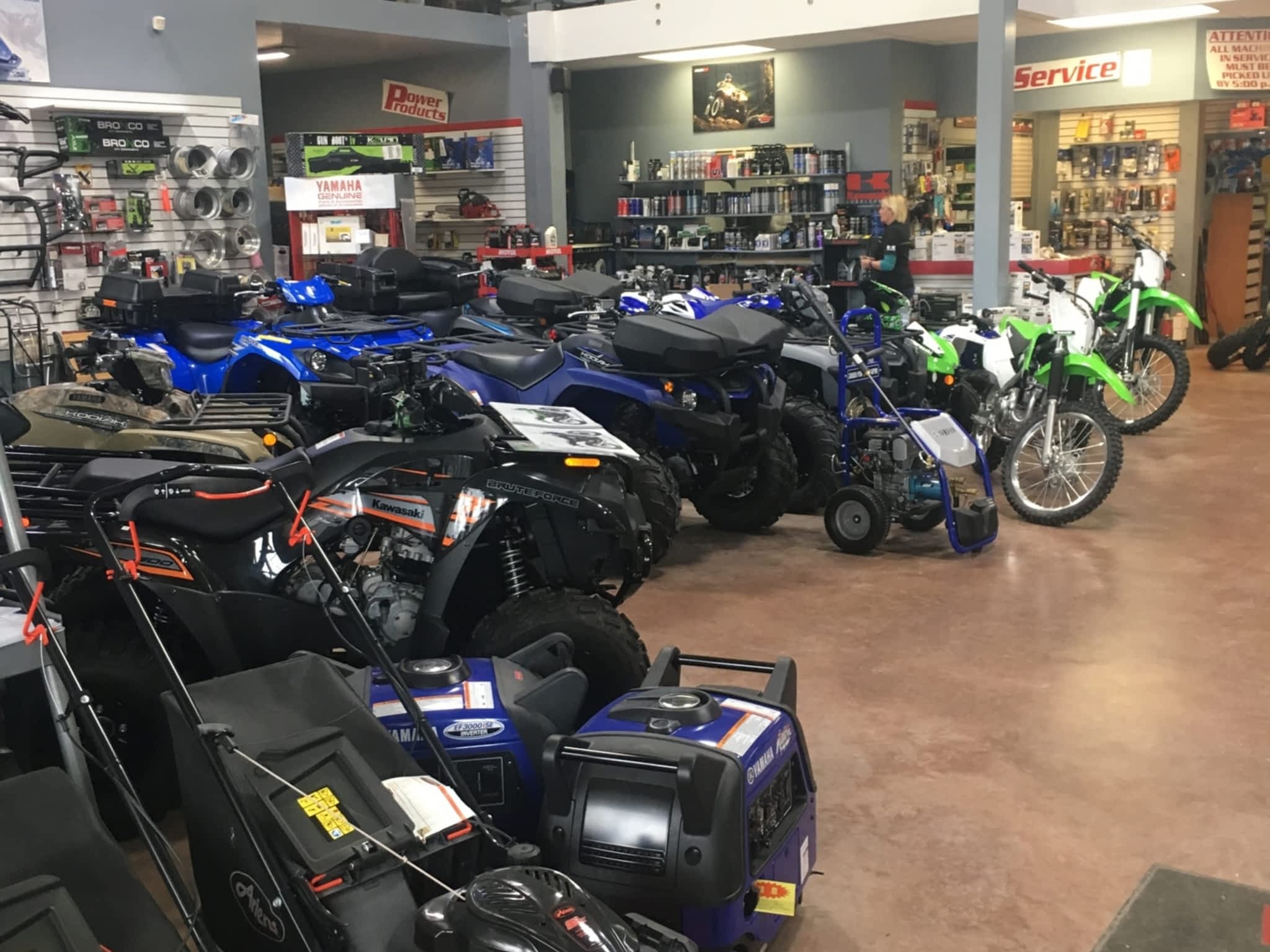 McKee Sport Delhi, ON 950 James St Canpages